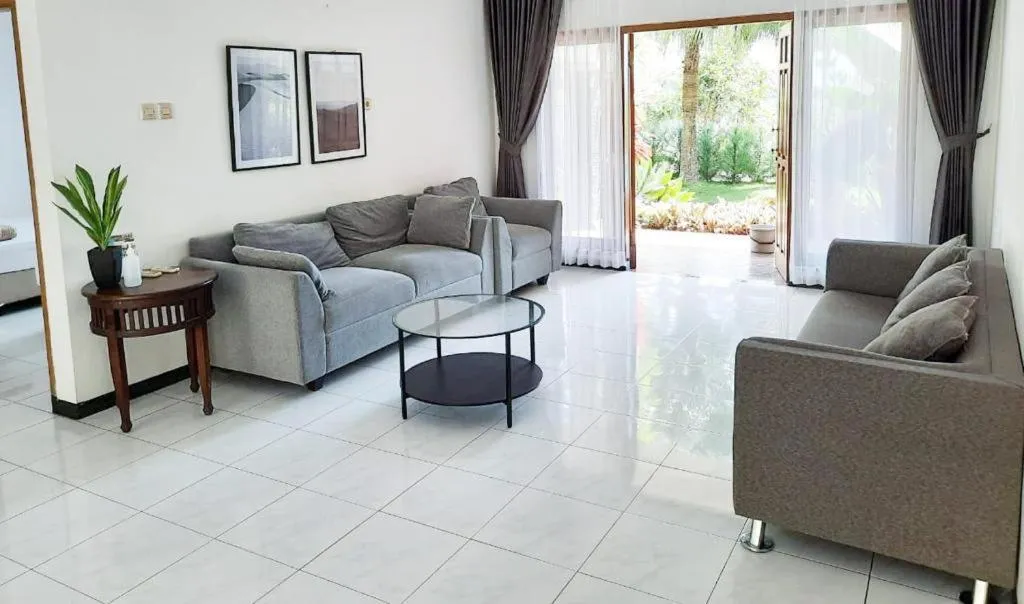 Property building in Vila Batu Bale-Bale