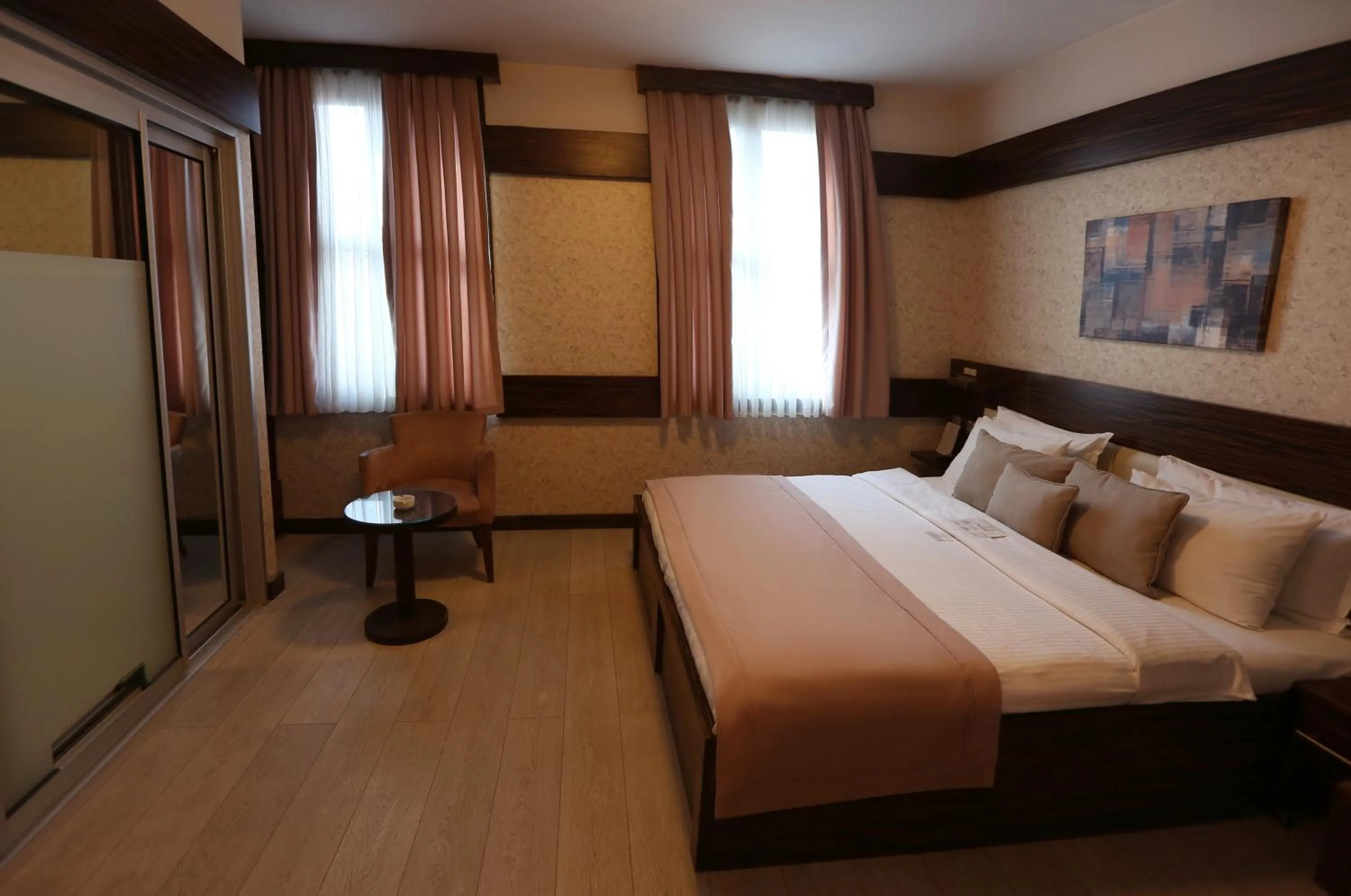 Bathroom in Wes Hotel