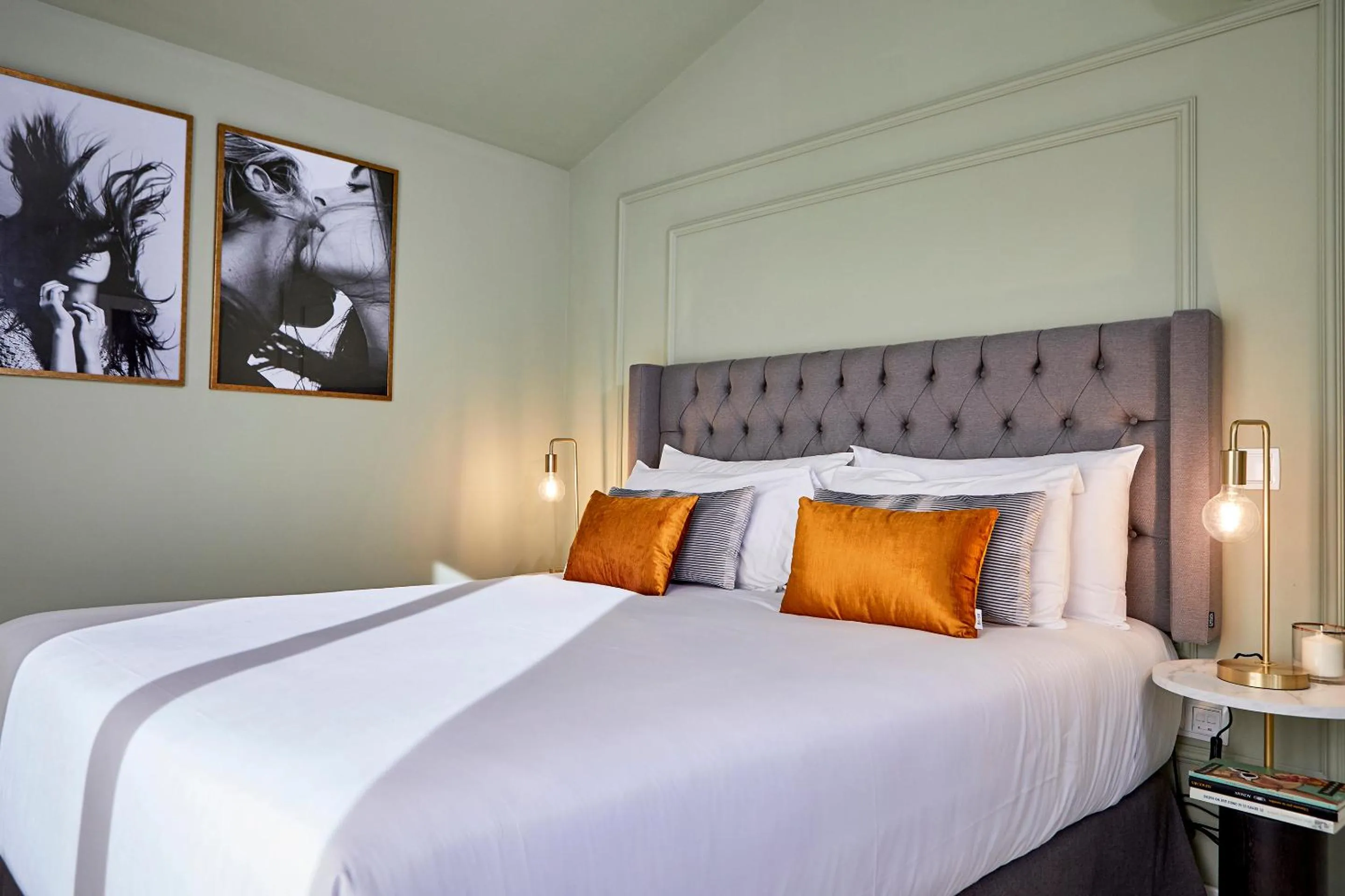 Bedroom, Bed in L&H La Latina Selection