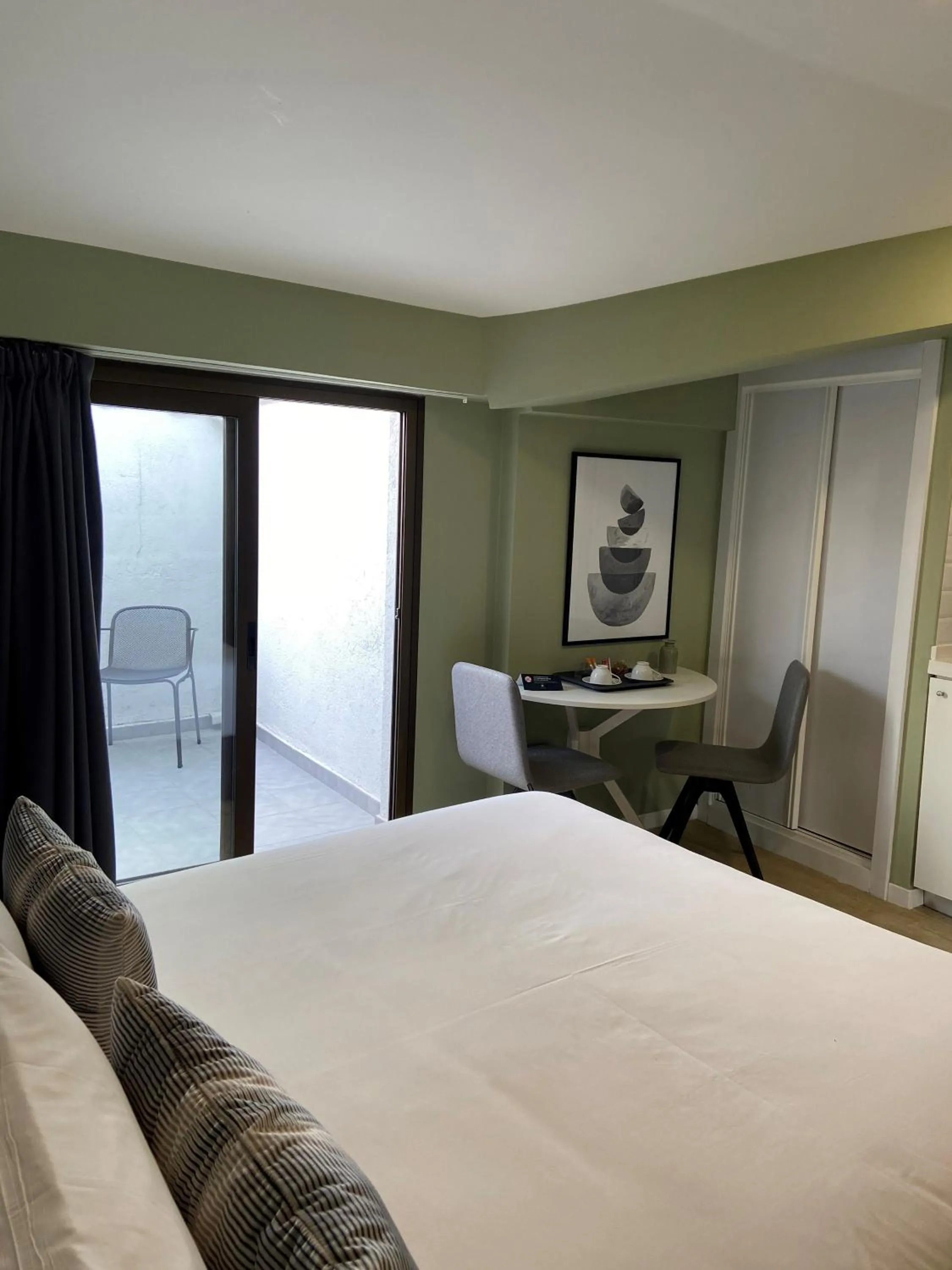 Balcony/Terrace, Bed in L&H La Latina Selection