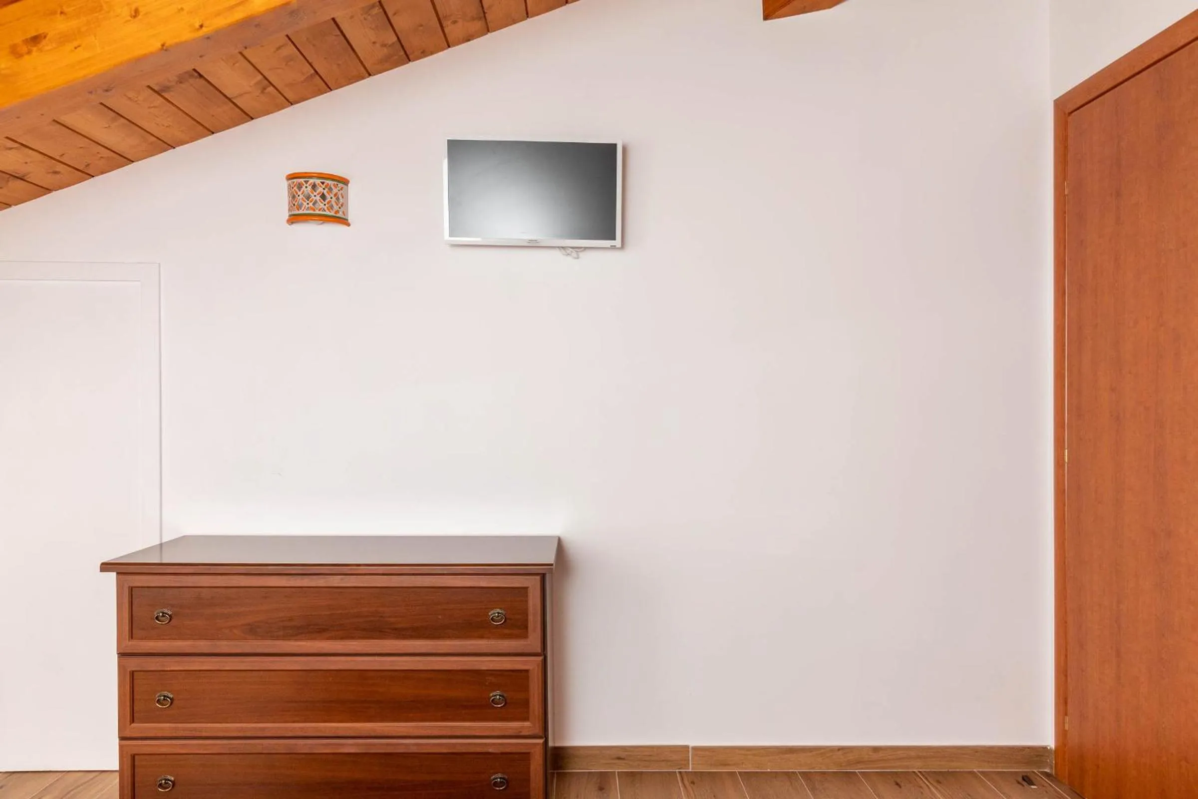 TV and multimedia in B&B La Mortella