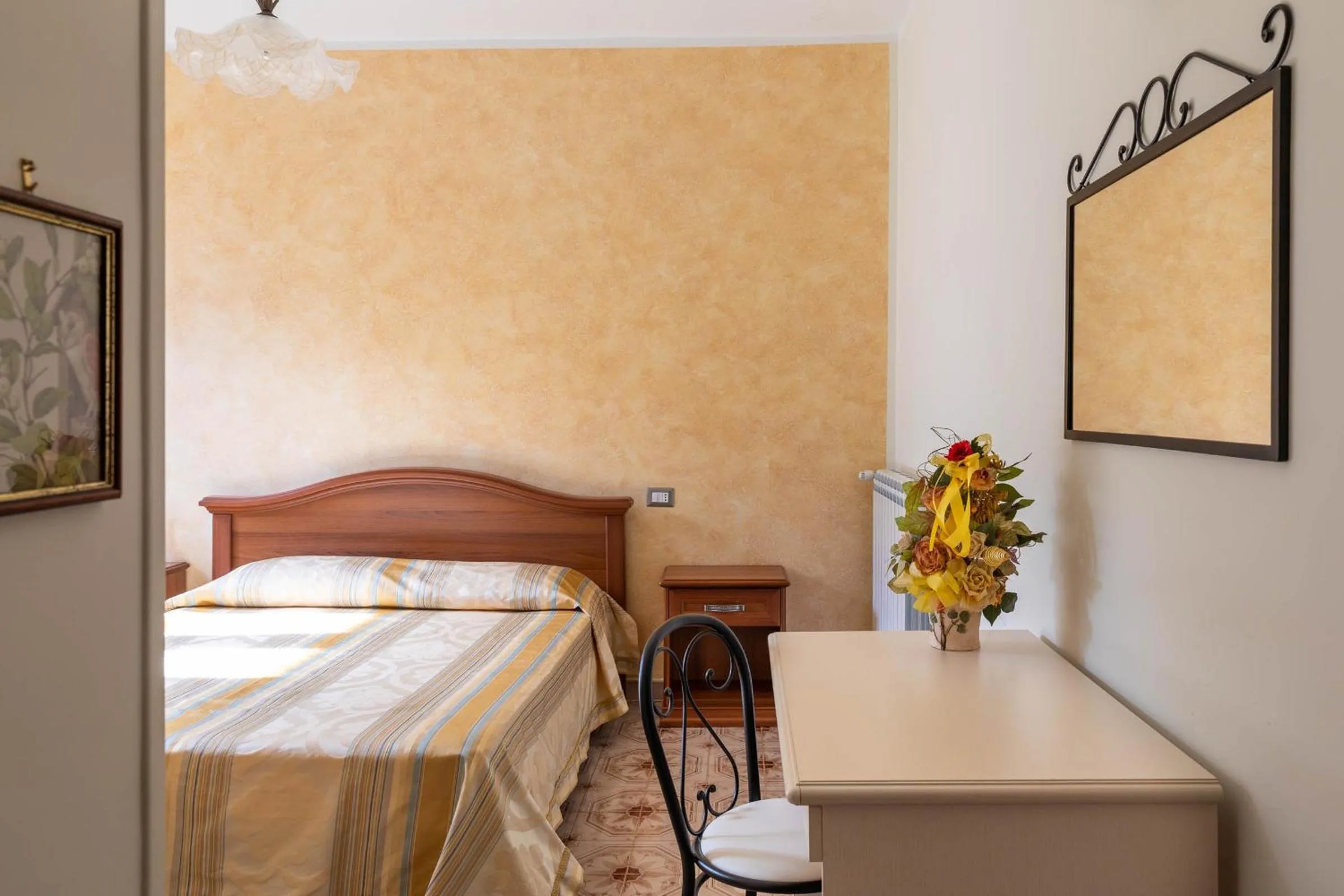 Bedroom, Bed in B&B La Mortella