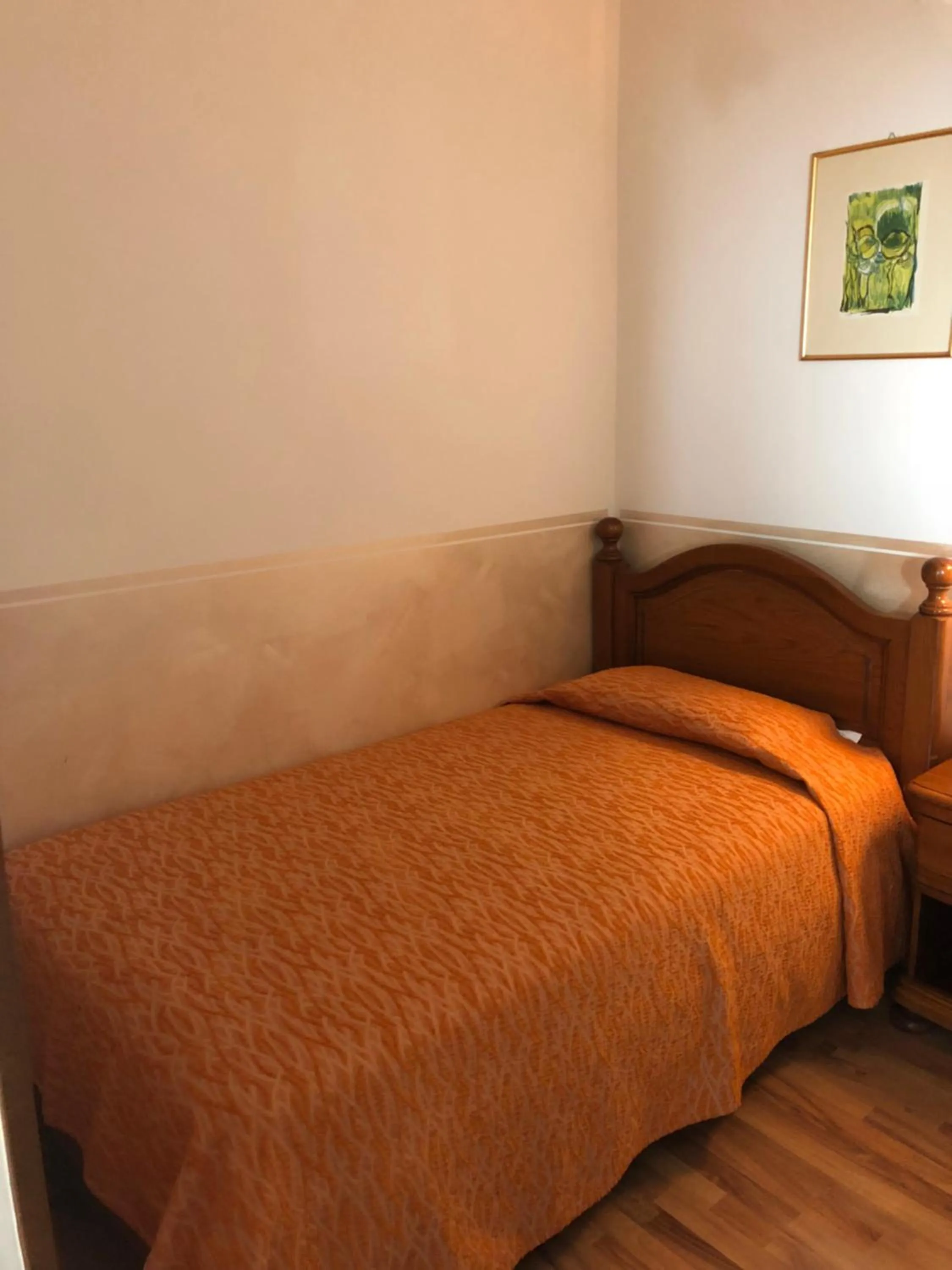 Bed in Hotel Victoria