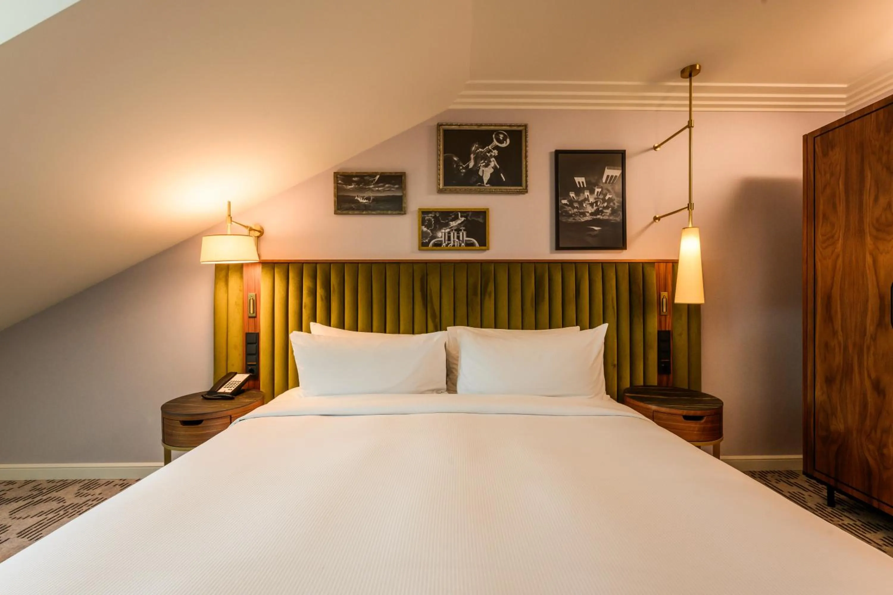 Bed in Hotel Saski Krakow Curio Collection by Hilton