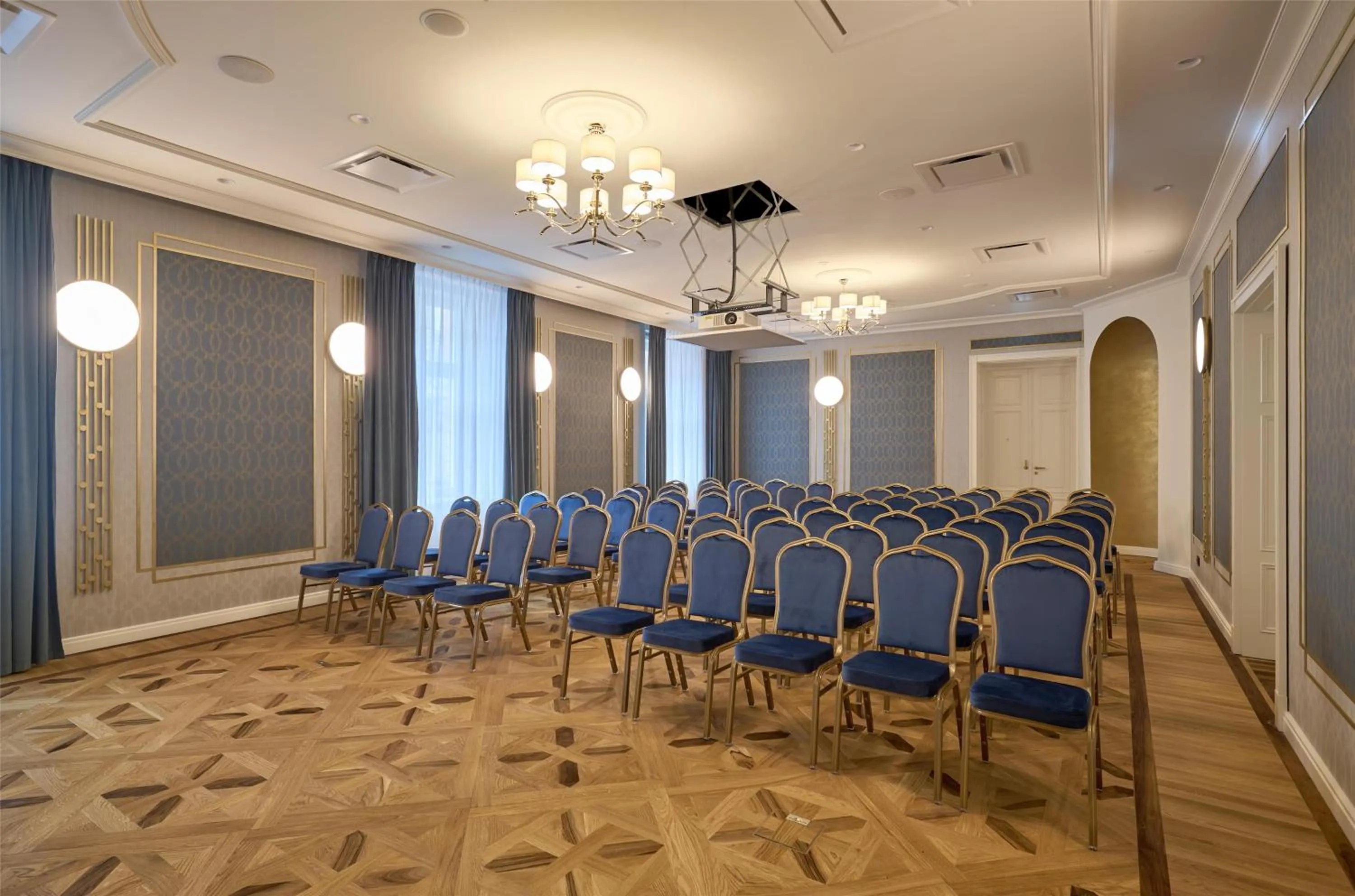 Meeting/conference room in Hotel Saski Krakow Curio Collection by Hilton