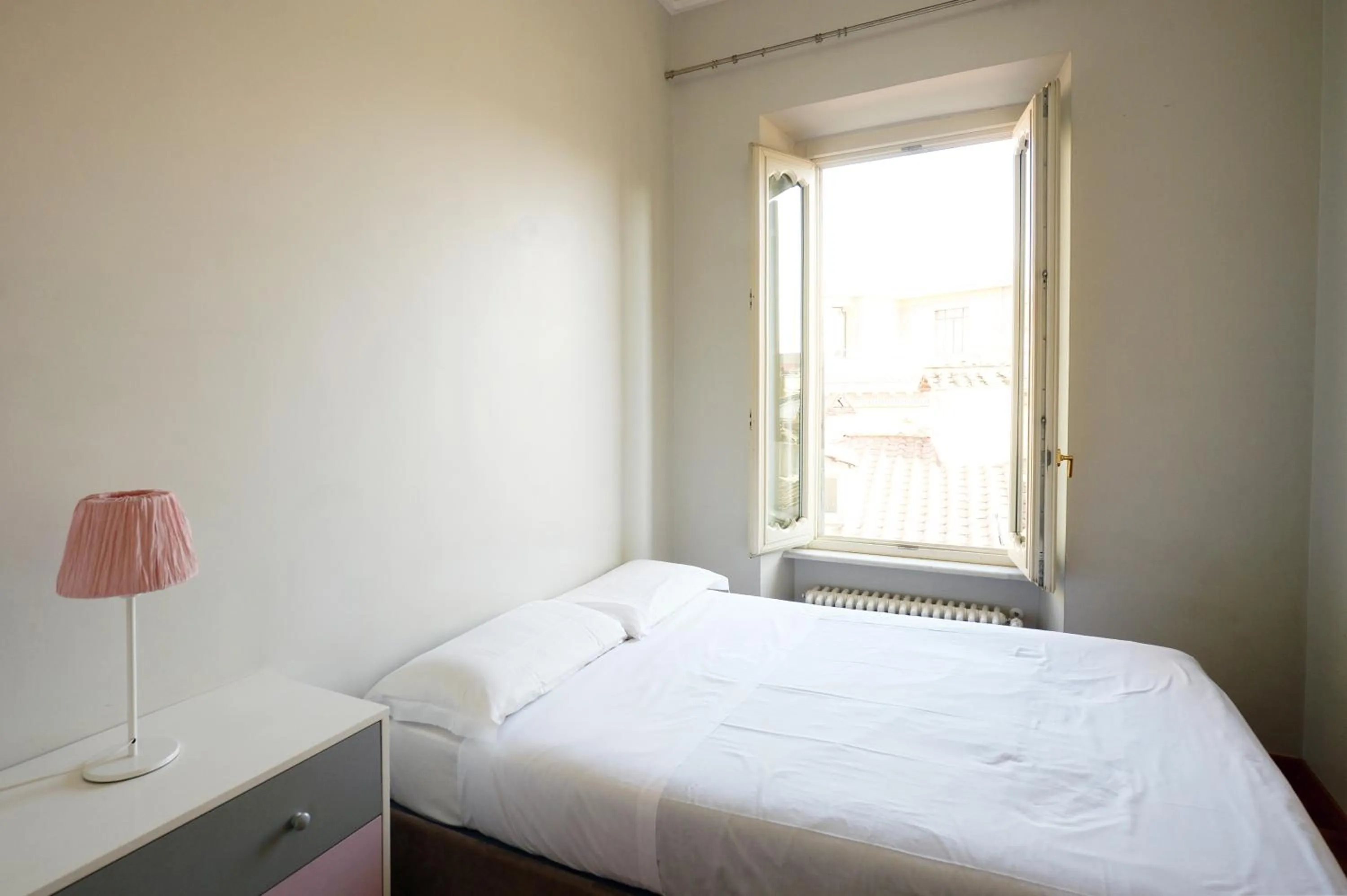 Bedroom, Bed in Fontana Più Stella