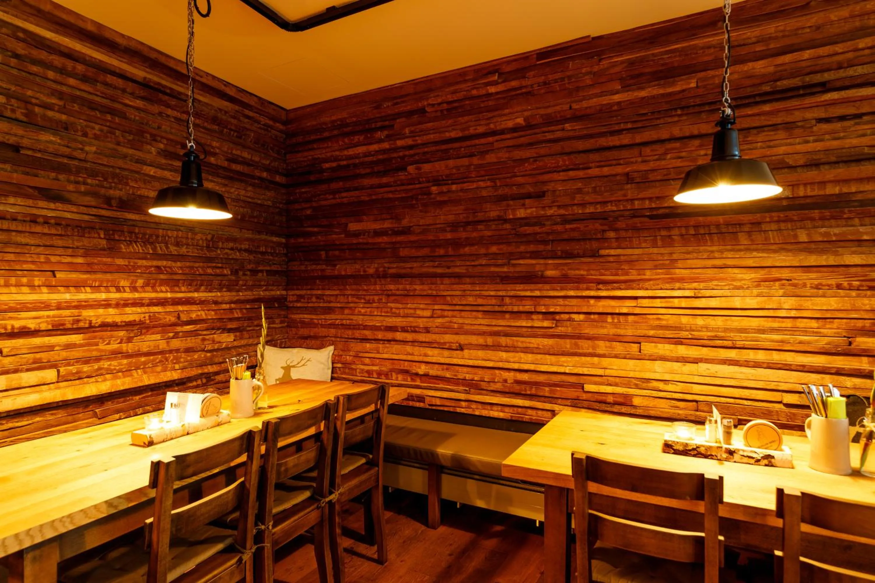 Restaurant/places to eat in mk | hotel münchen city