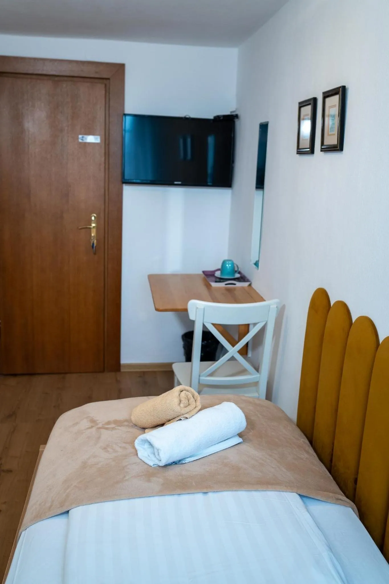 TV and multimedia, Bed in Dom Zachariasza Zappio