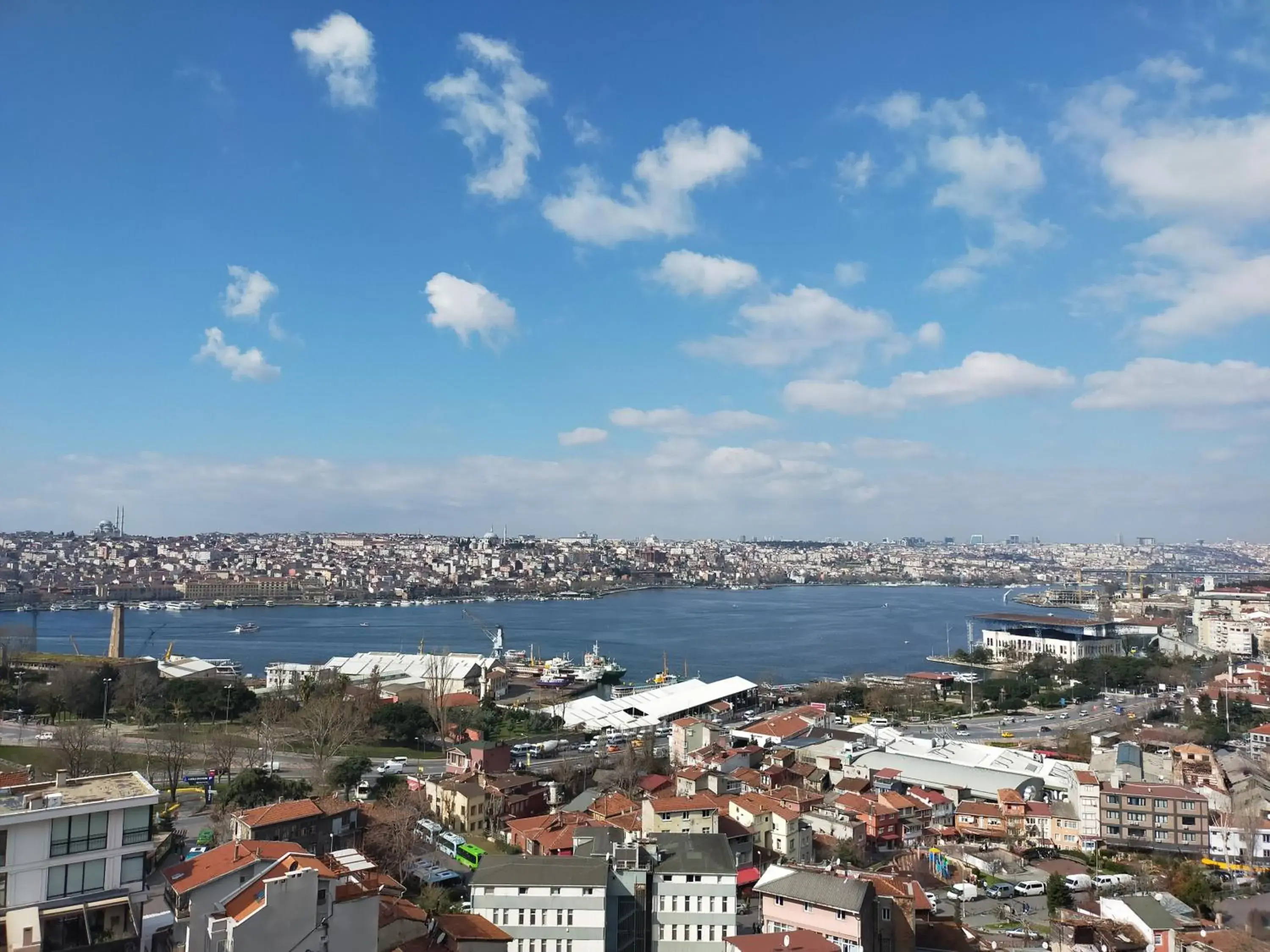 Bird's eye view in Grand Halic Goldenhorn Bird's eye view in Grand Halic Goldenhorn