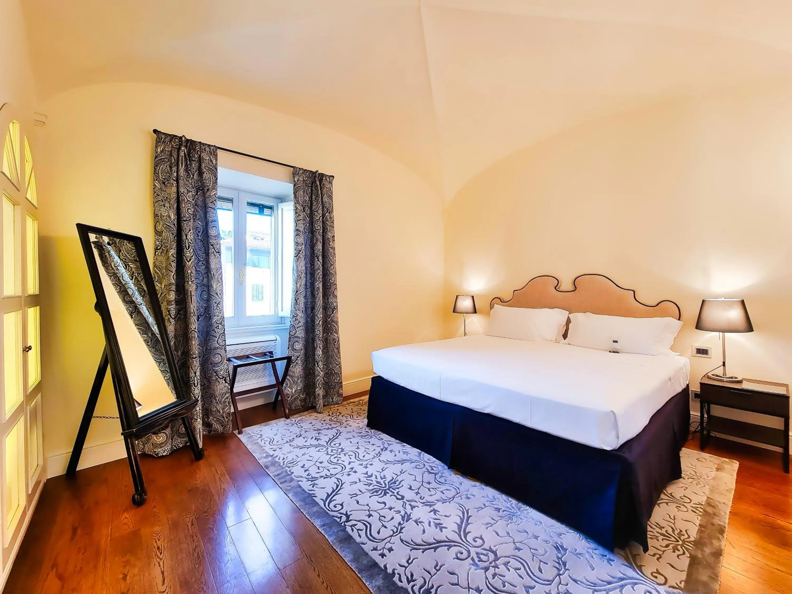 Bed in Hotel L'Orologio Firenze - WTB Hotels