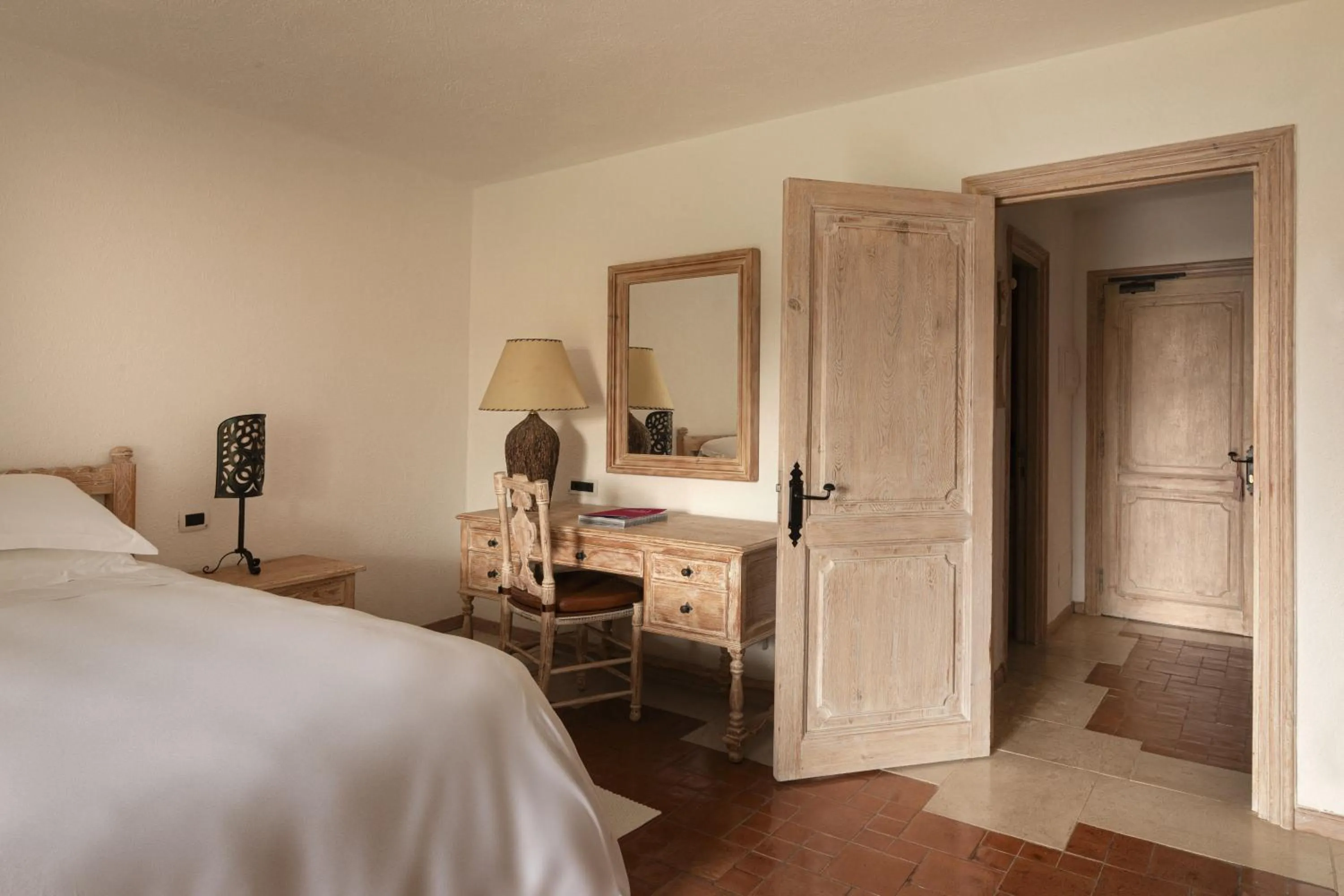 Bedroom, Bed in Romazzino, A Belmond Hotel, Costa Smeralda