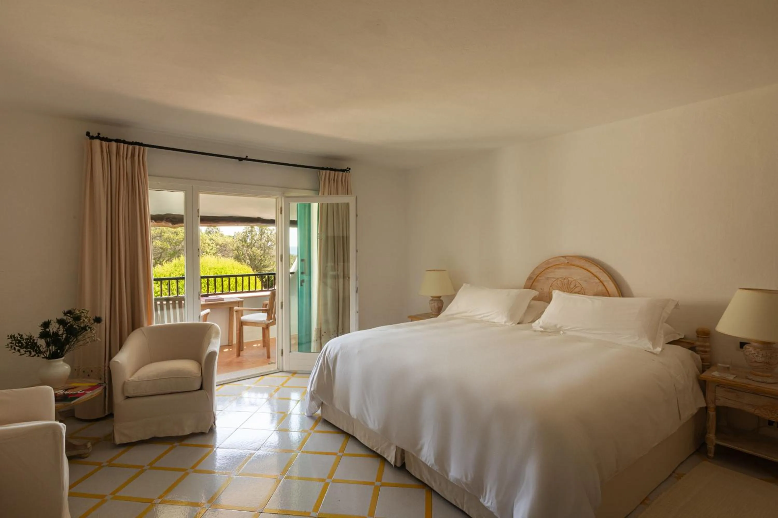 Bedroom, Bed in Romazzino, A Belmond Hotel, Costa Smeralda