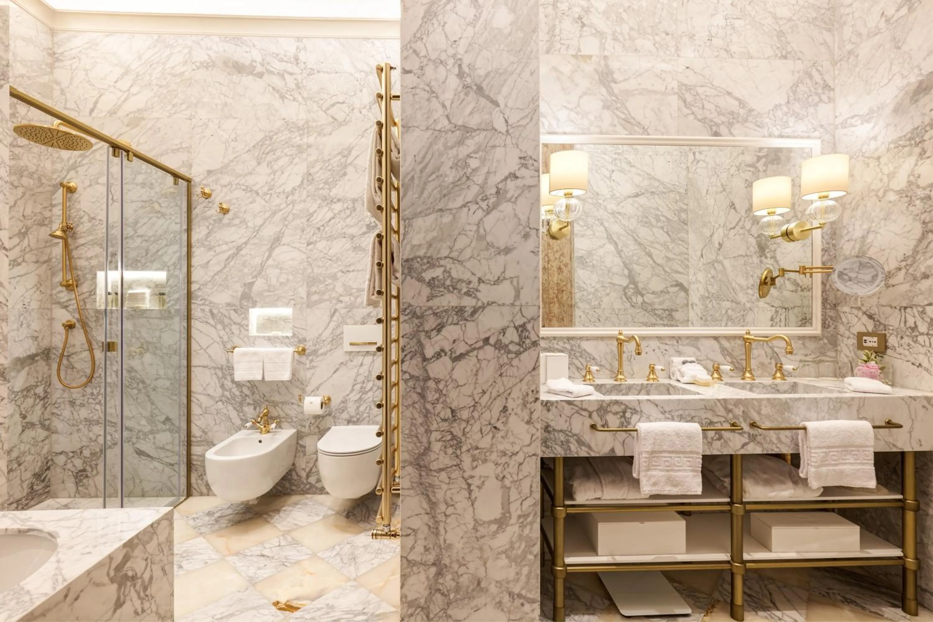 Bathroom in Hotel Palazzo Giovanelli e Gran Canal
