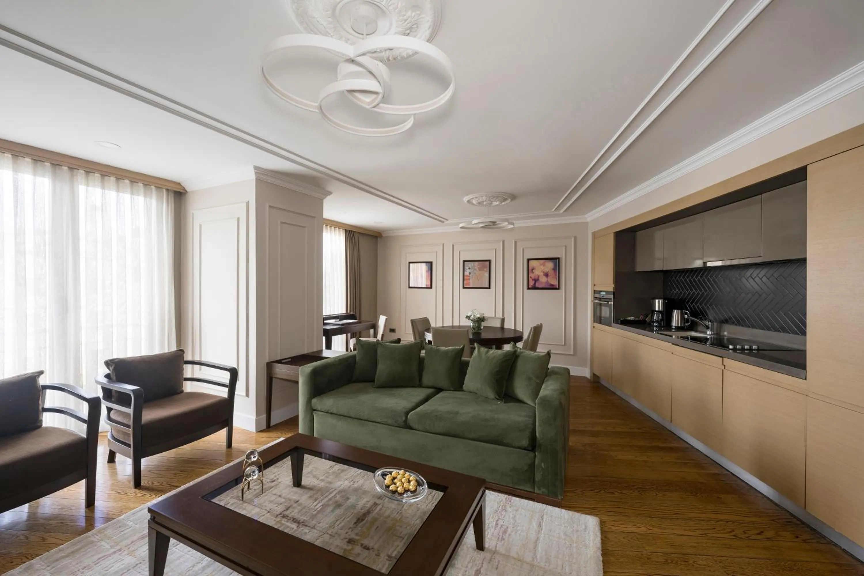 TV and multimedia in Continental Hotel Pera