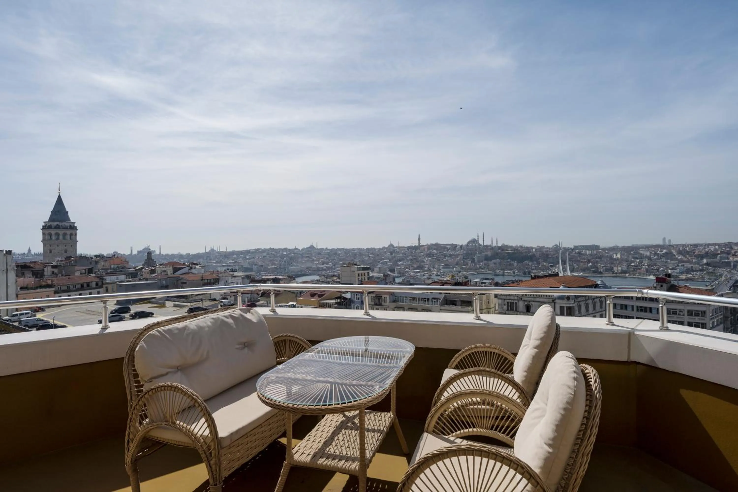 Day in Continental Hotel Pera