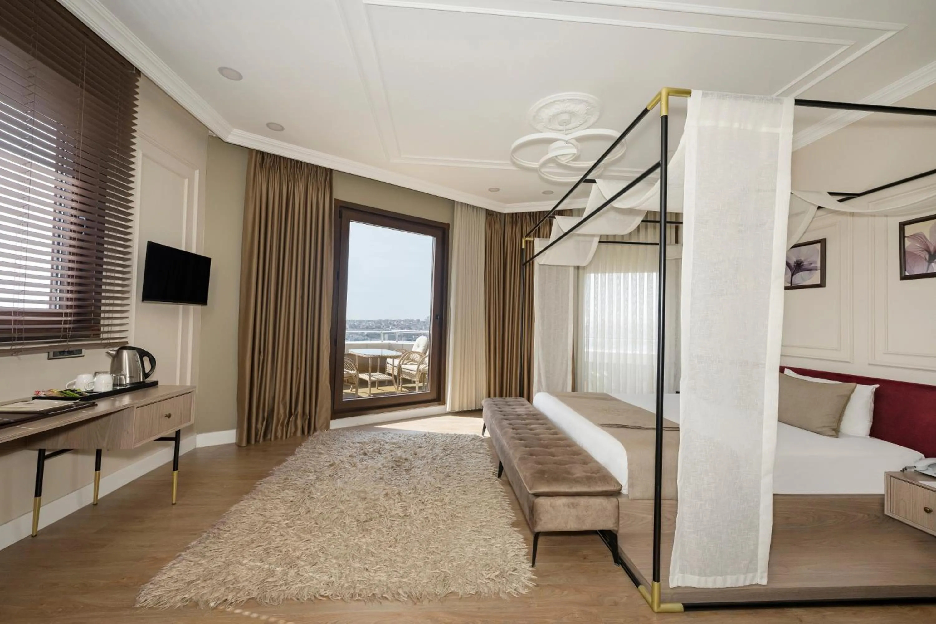 Bed in Continental Hotel Pera