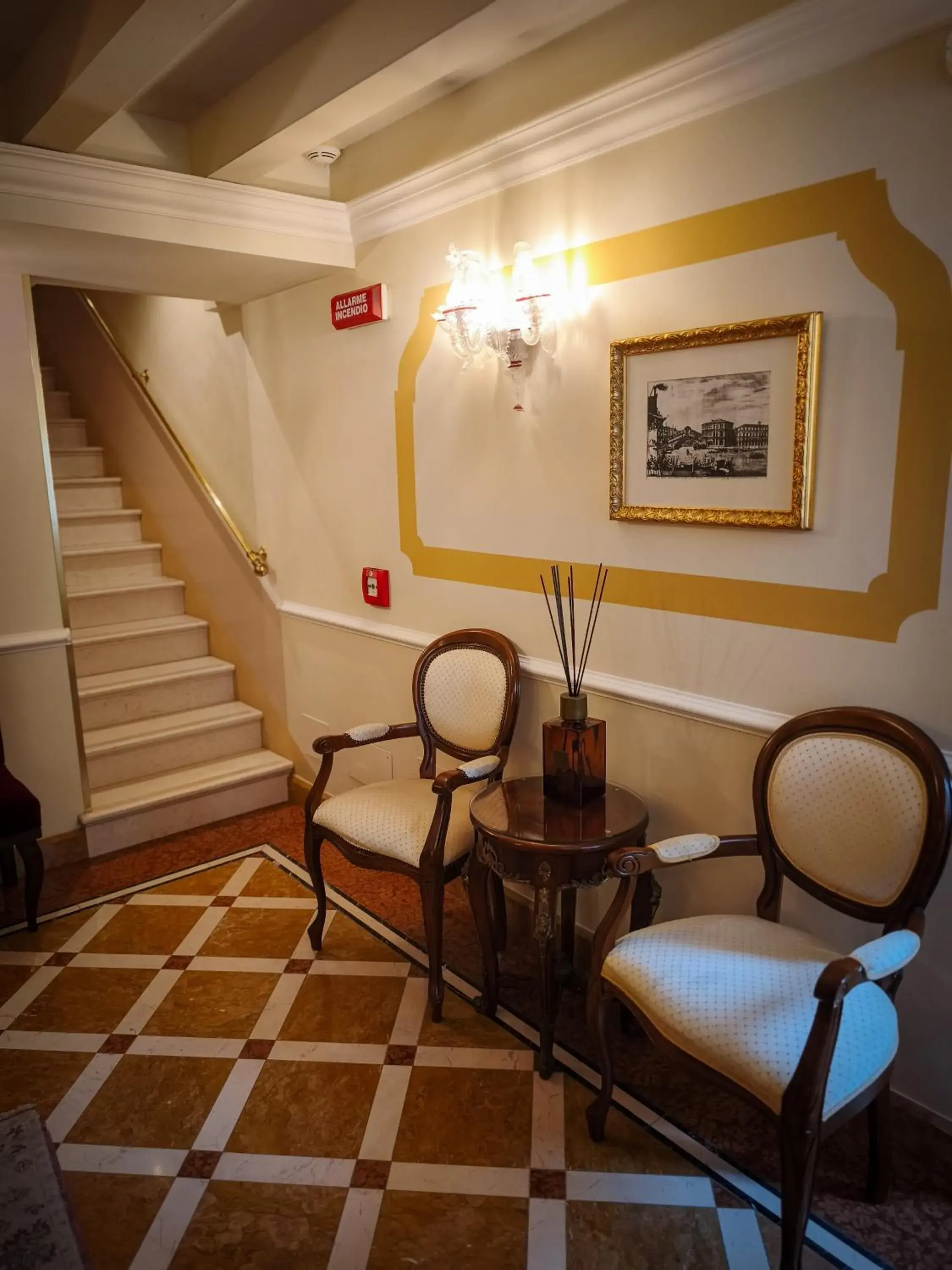 Property building in Canal Grande Property building in Canal Grande