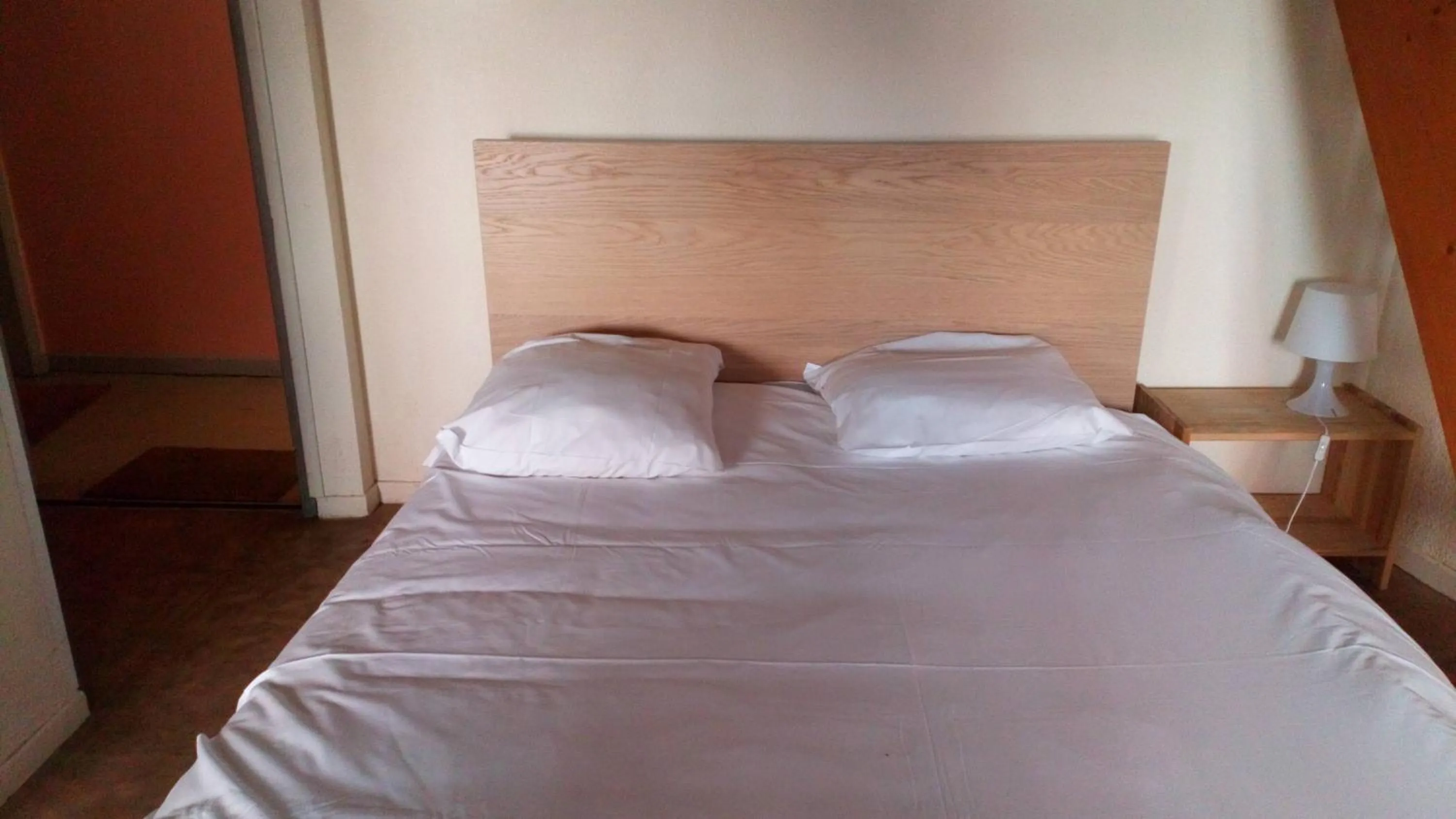 Bedroom, Bed in Résidence le Pastel François Verdier