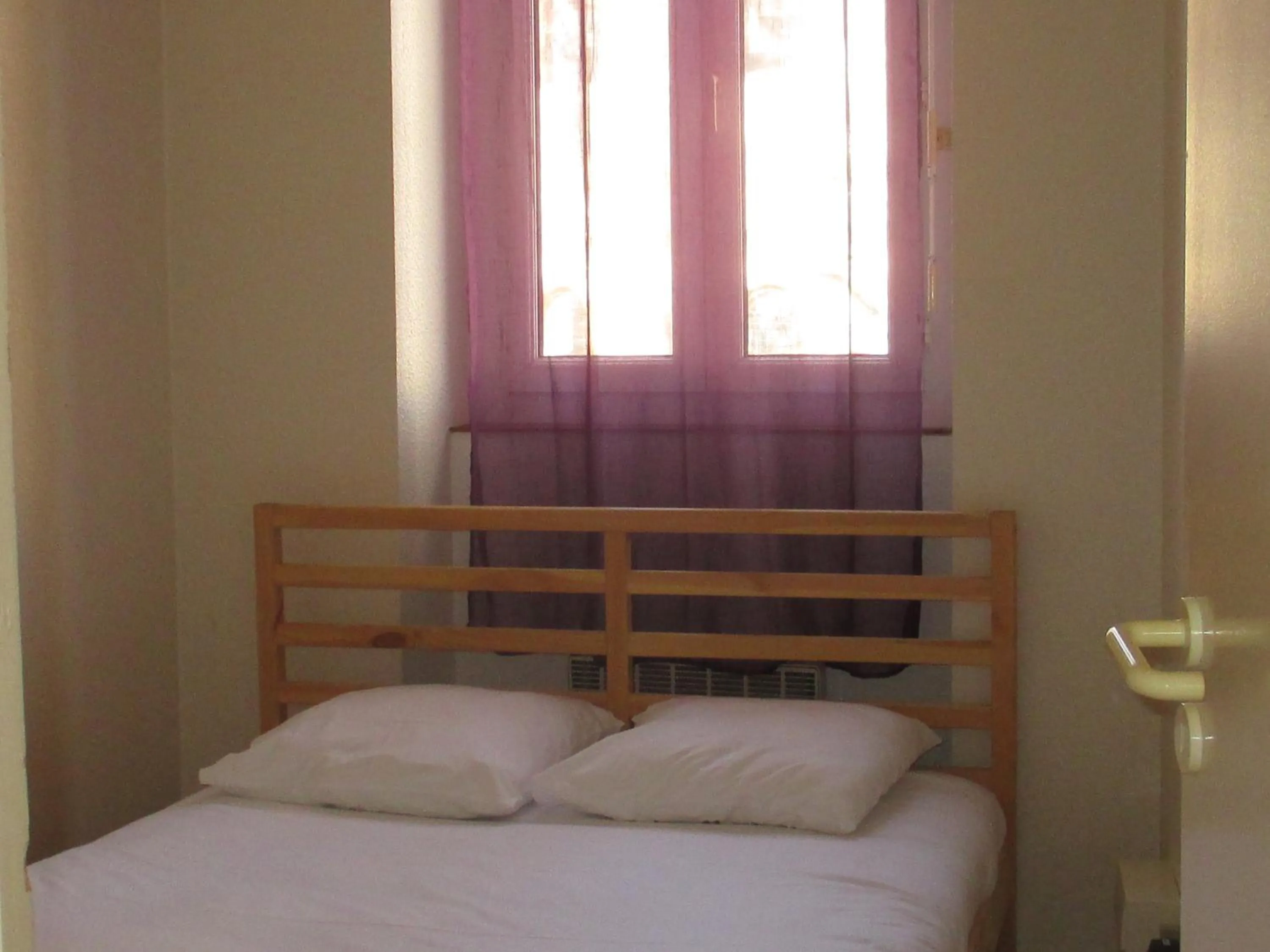 Bedroom, Bed in Résidence le Pastel François Verdier