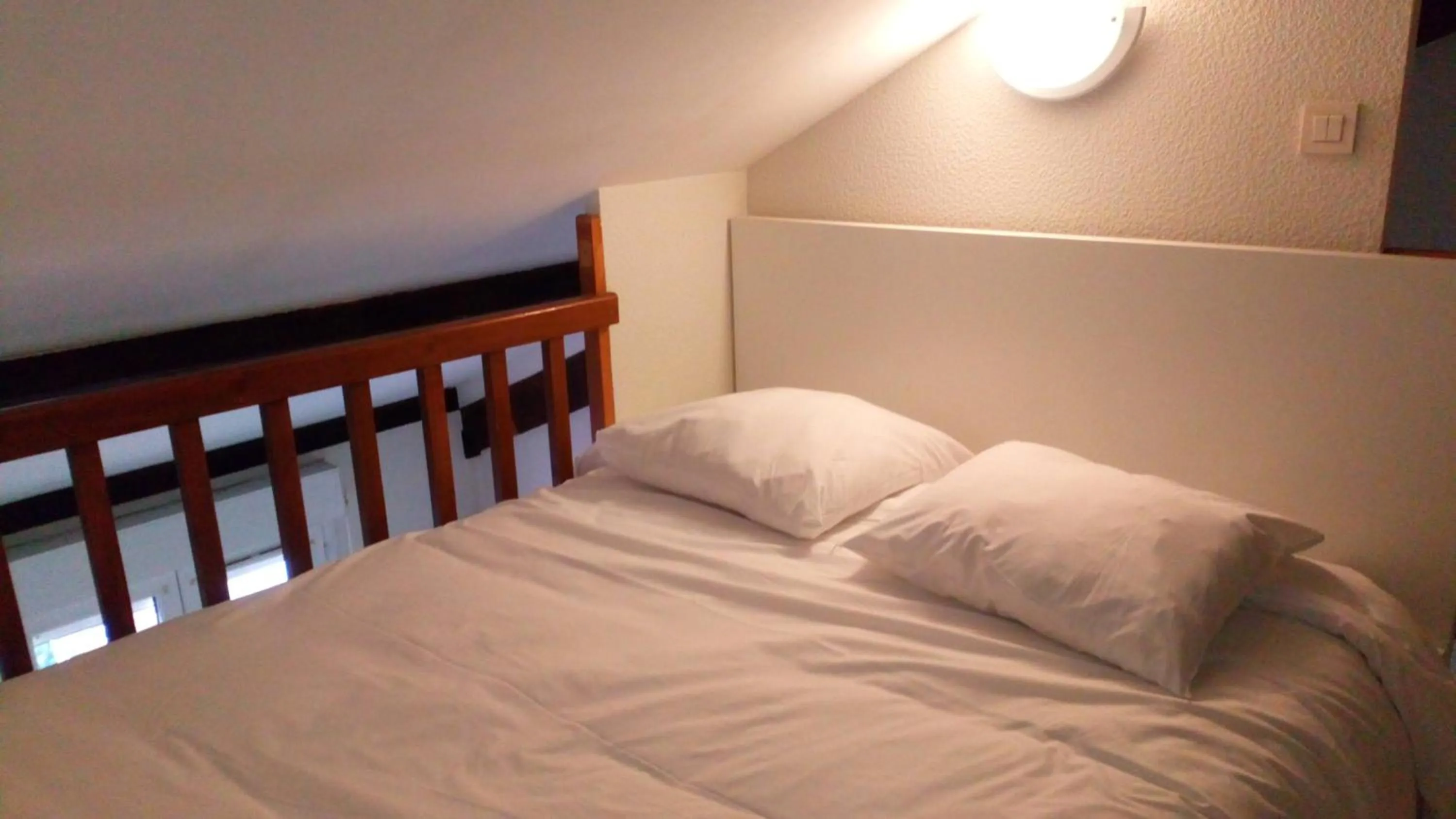 Bedroom, Bed in Résidence le Pastel François Verdier