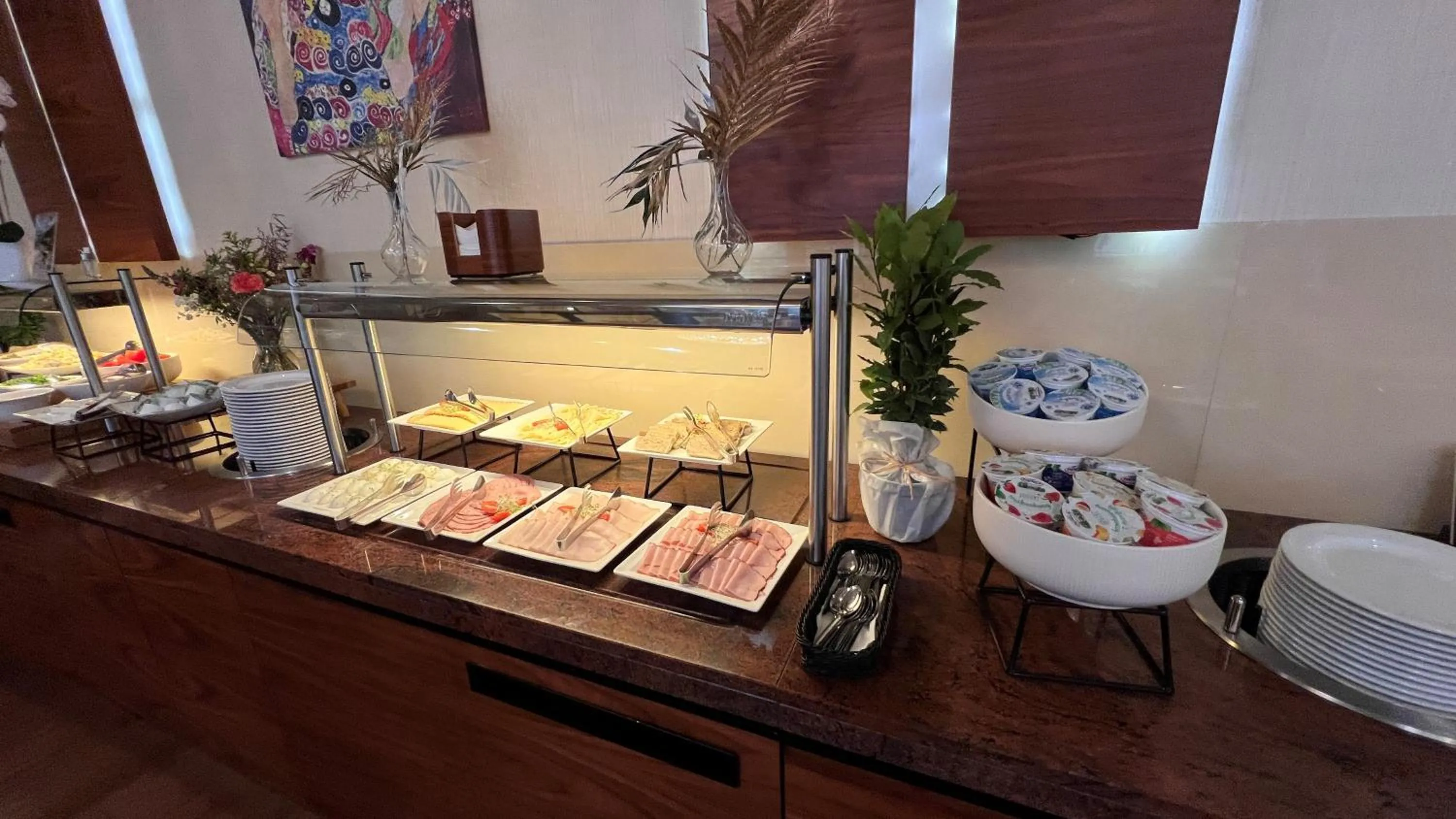 Breakfast in Hotel Boss