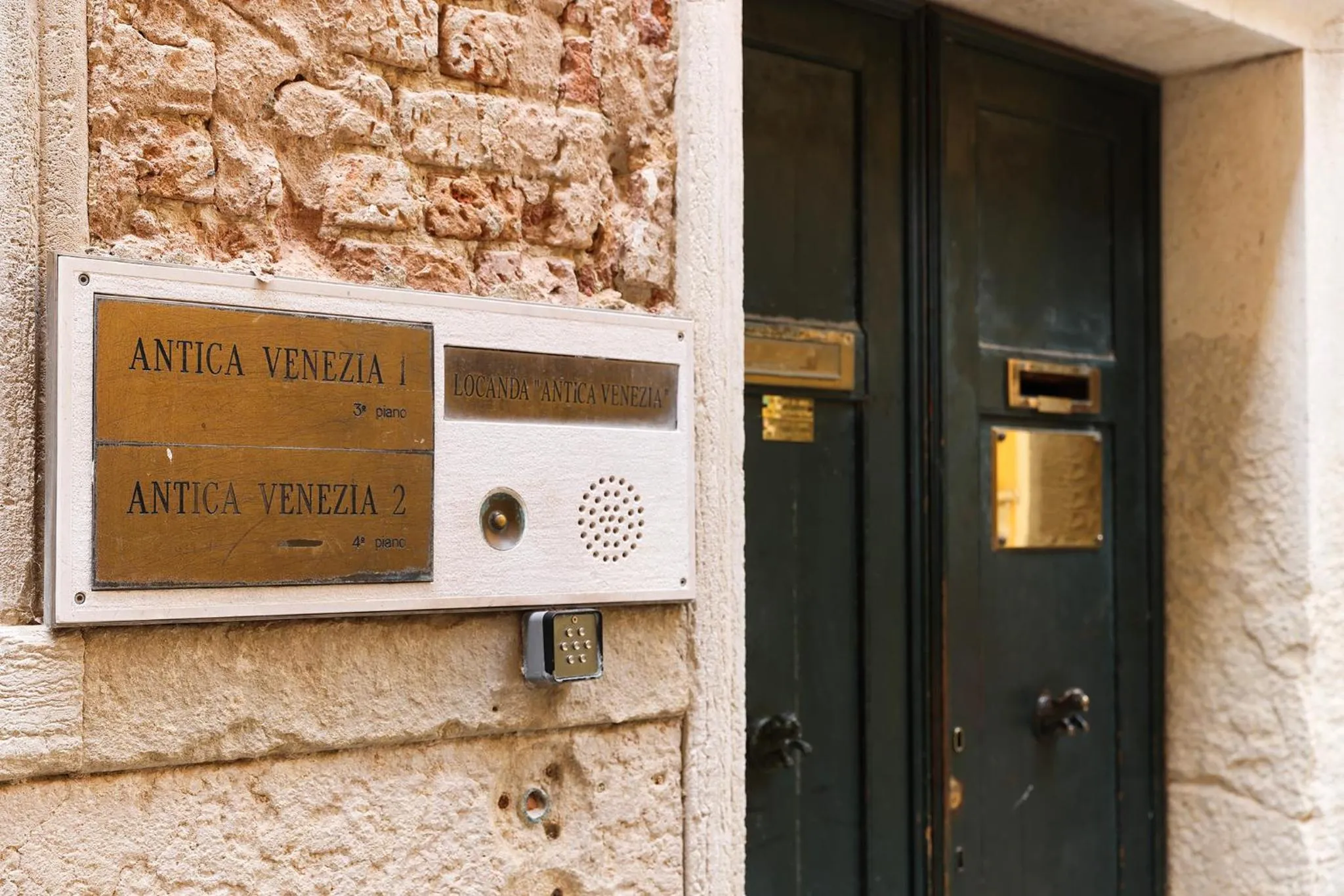 Facade/entrance in Locanda Antica Venezia
