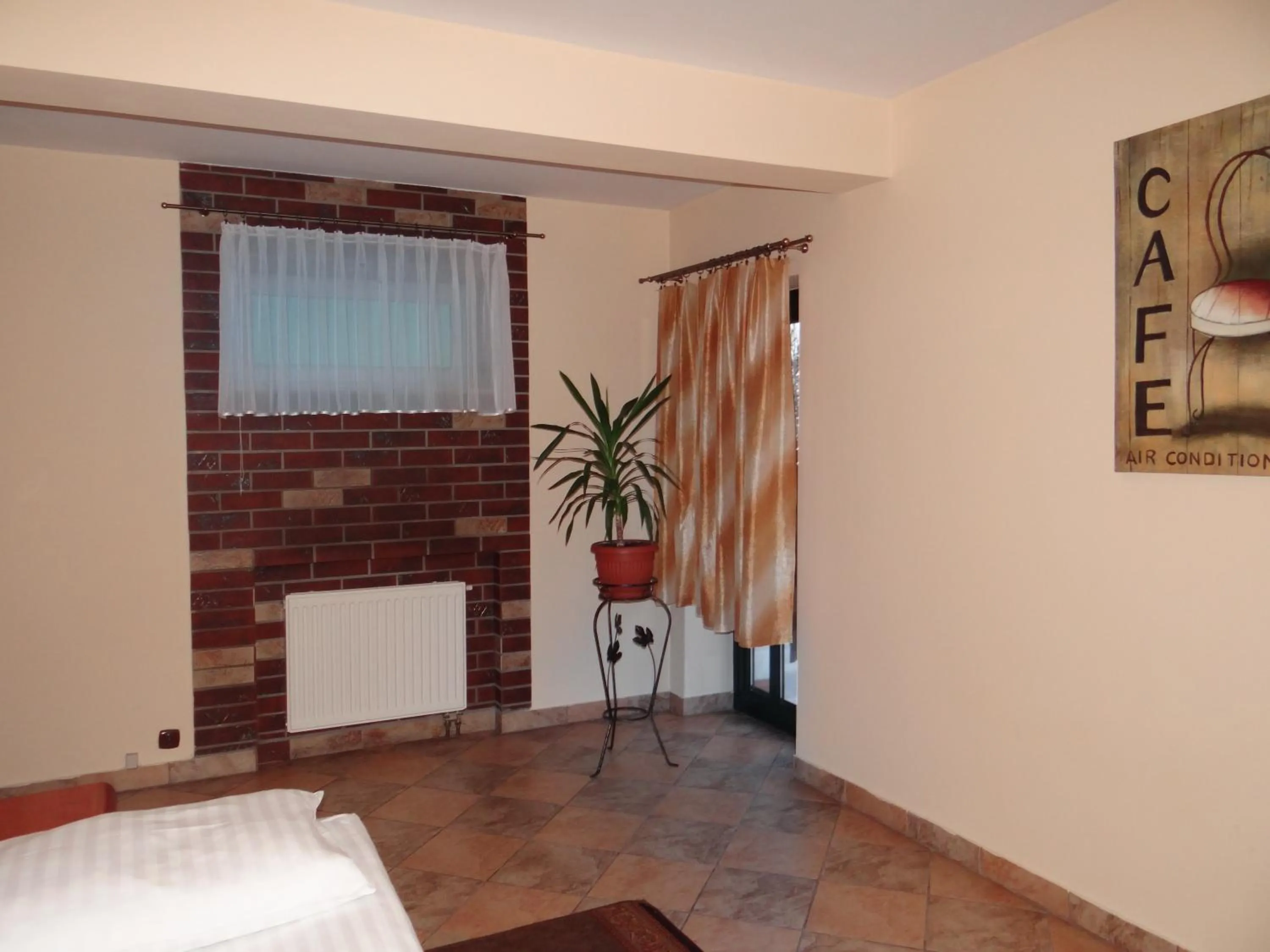 Photo of the whole room in Hotel Restauracja Kinga