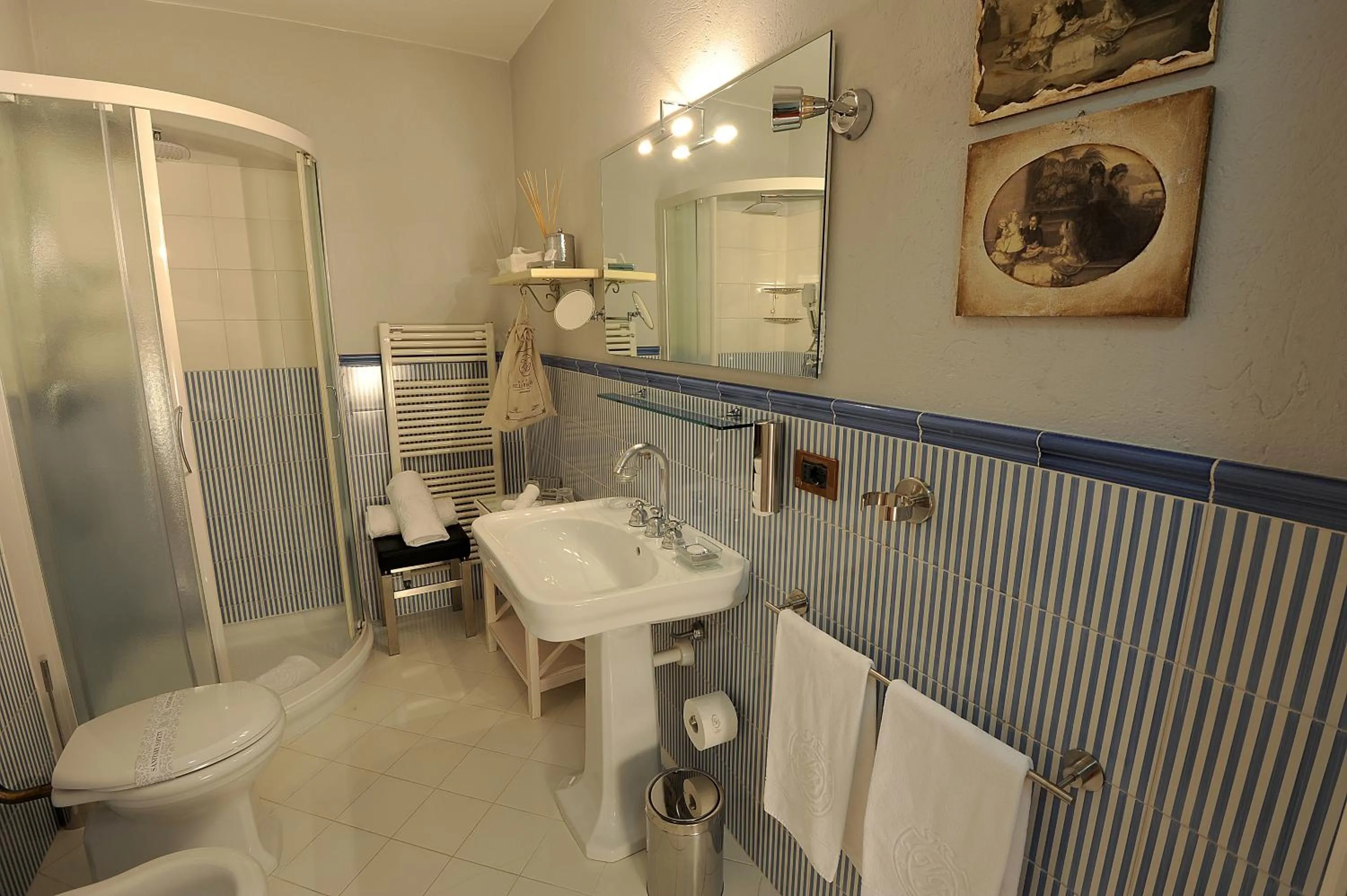 Bathroom in Hotel Villa Beccaris