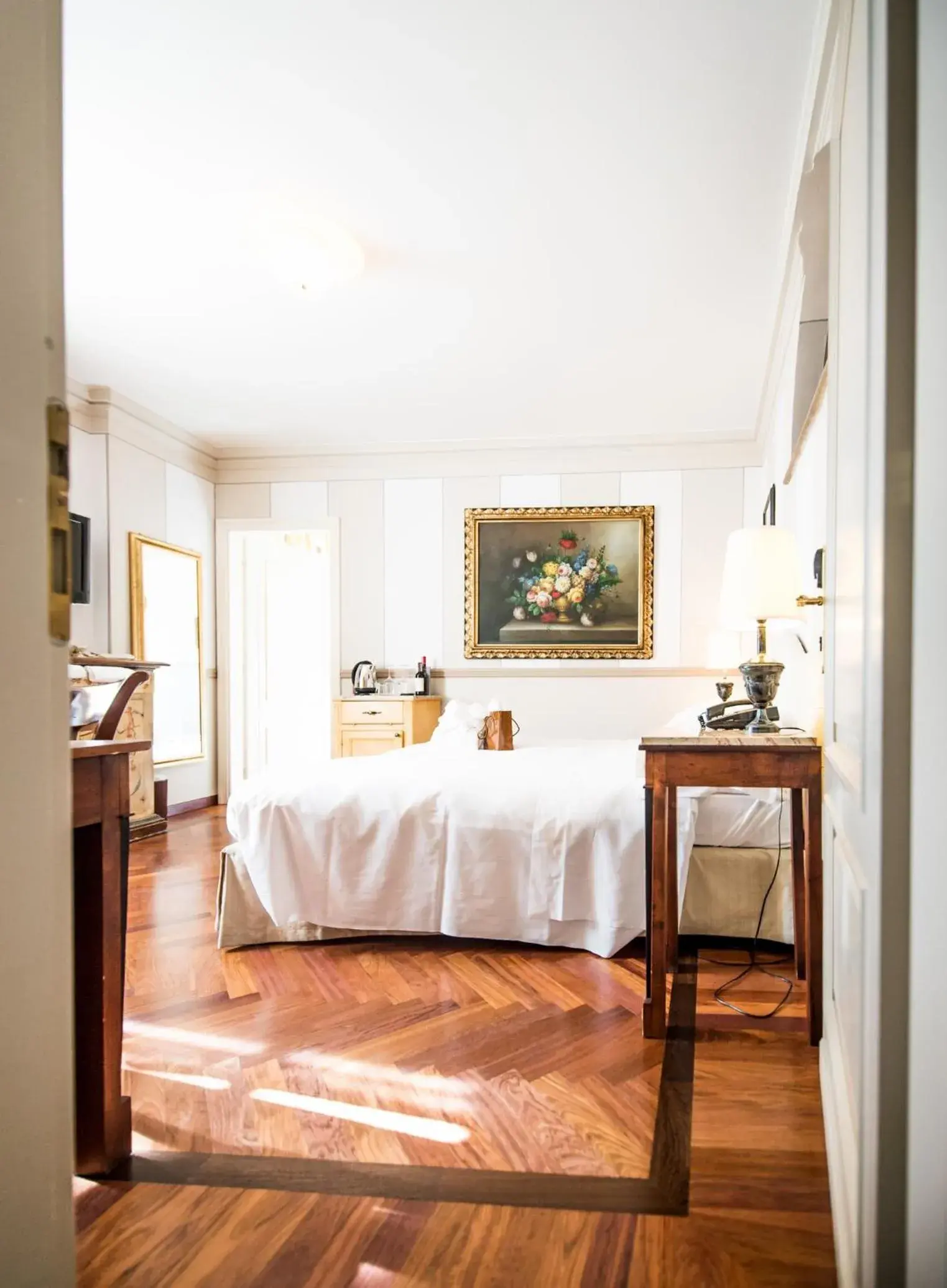 Superior Double or Twin Room in Hotel Villa Beccaris Superior Double or Twin Room in Hotel Villa Beccaris