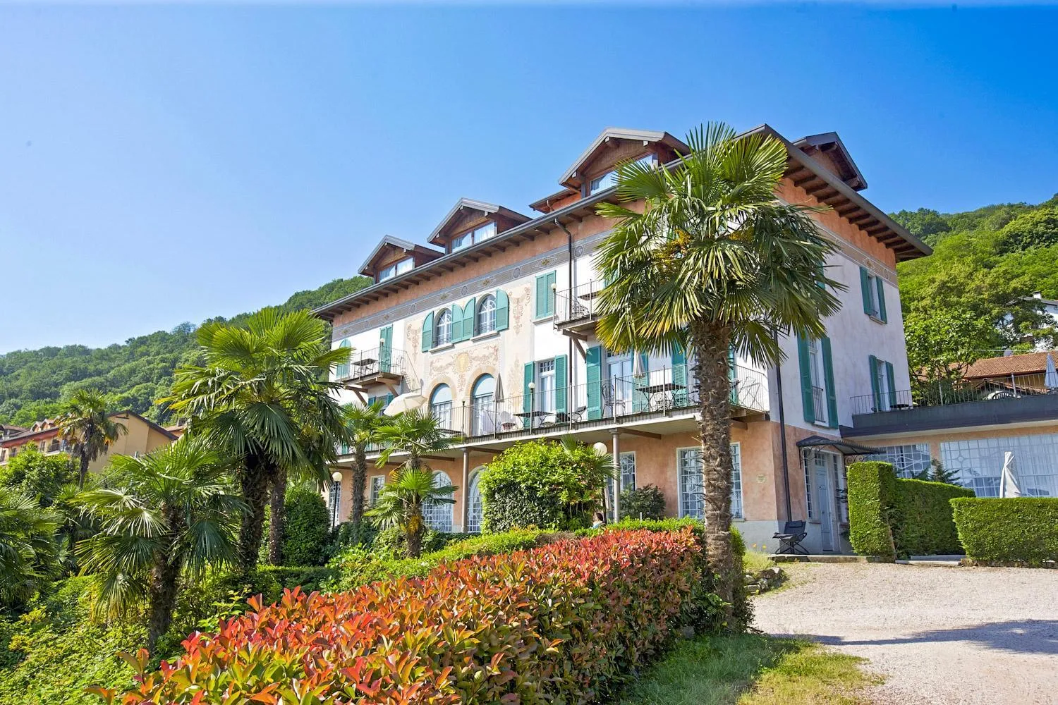 Property building in Villa Anna Isole Borromee