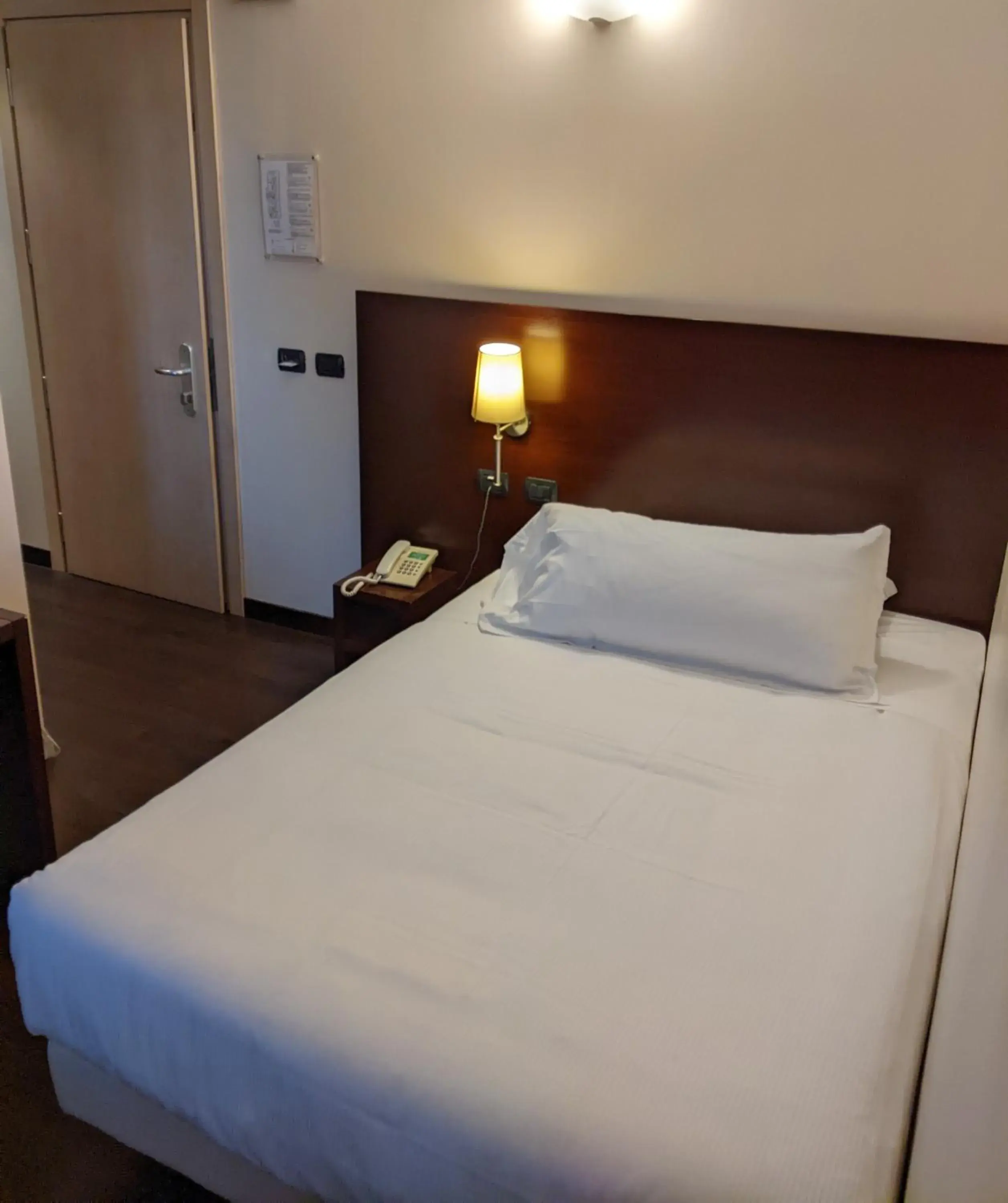 Bed in Hotel 2C Bed in Hotel 2C