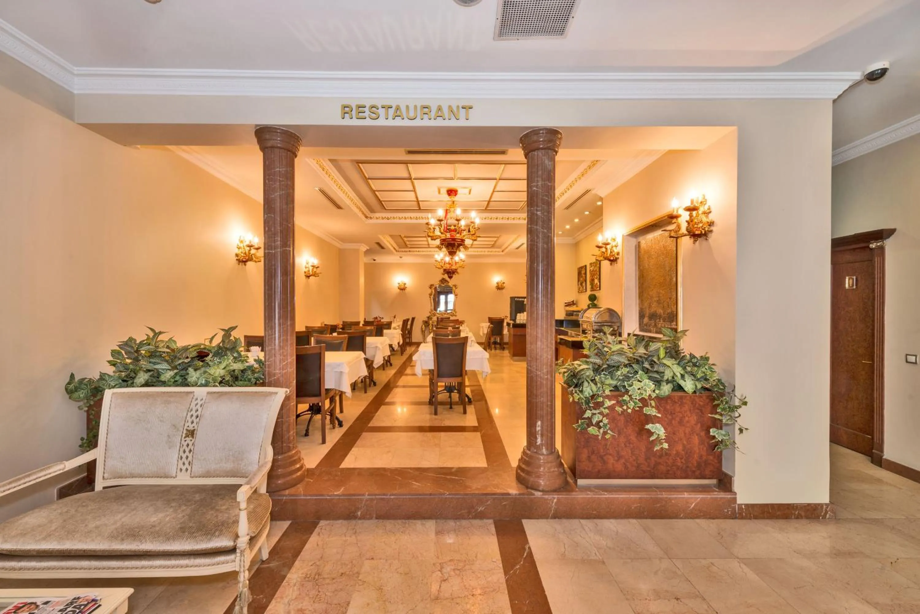 Restaurant/places to eat in Antis Hotel-Special Category