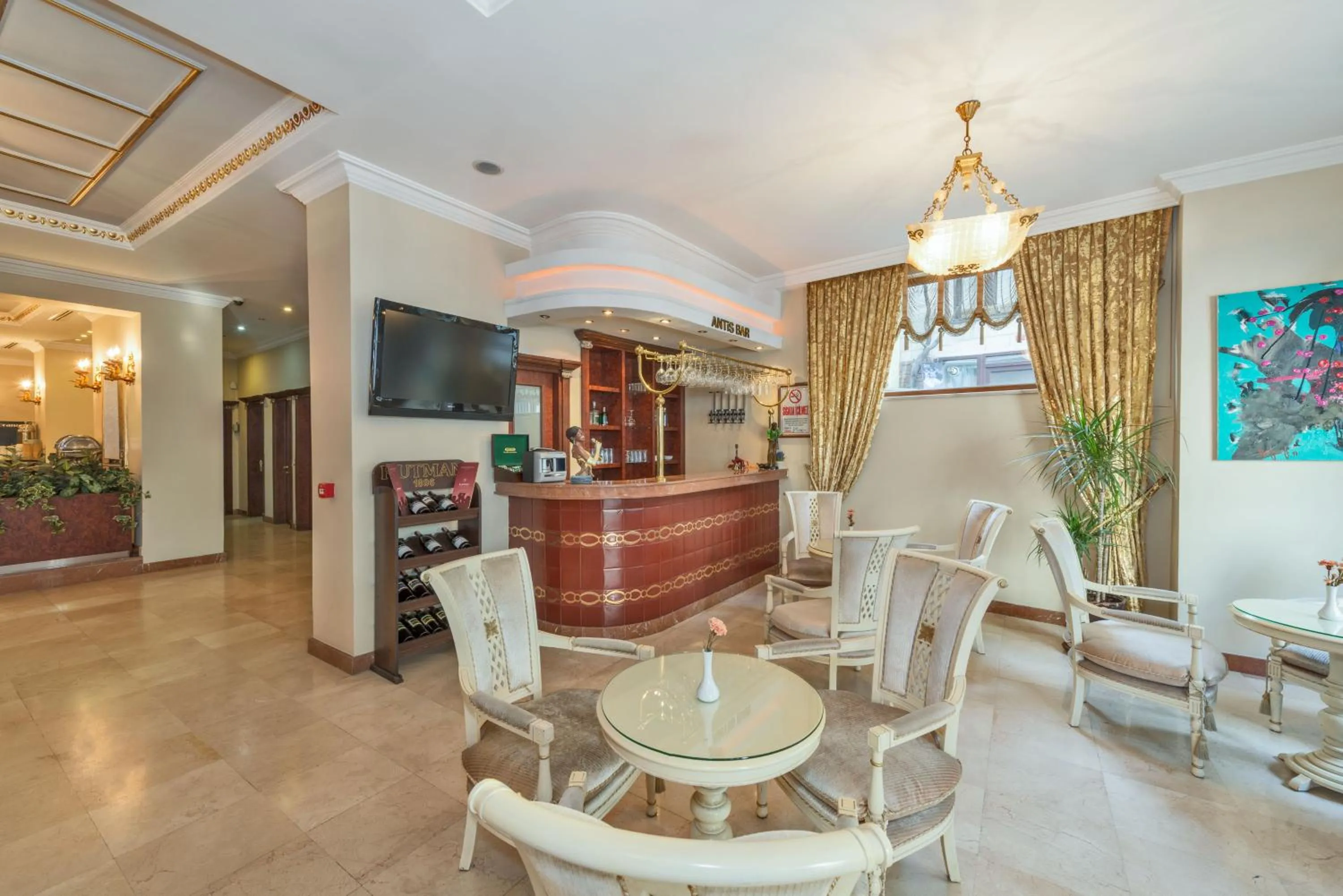 Lounge or bar in Antis Hotel-Special Category