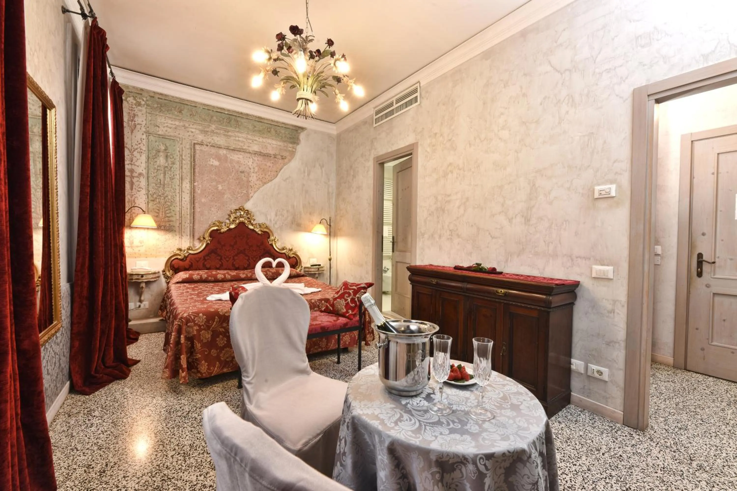 Photo of the whole room, Bed in Locanda Casa Martini