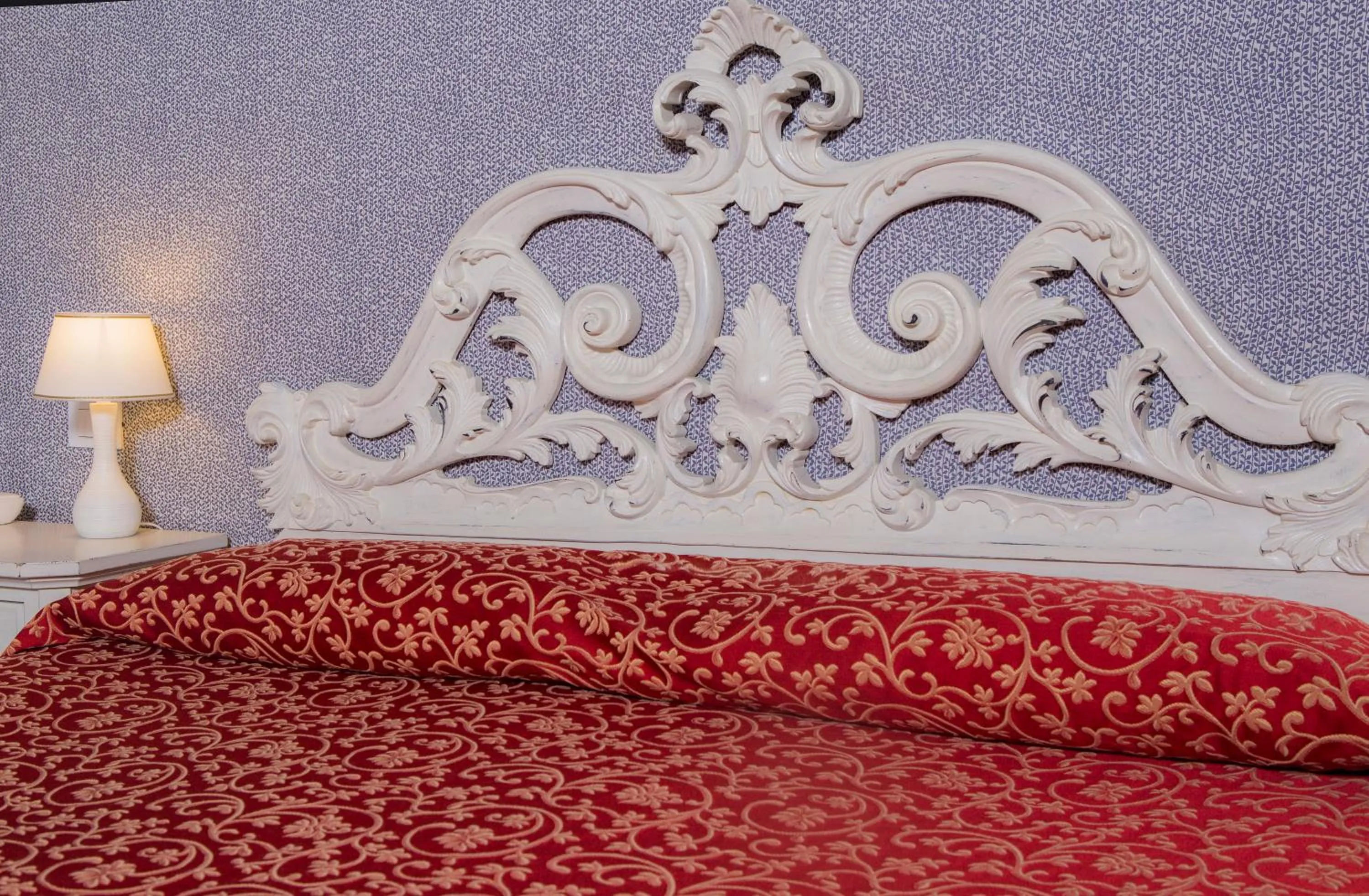 Decorative detail, Bed in Locanda Casa Martini