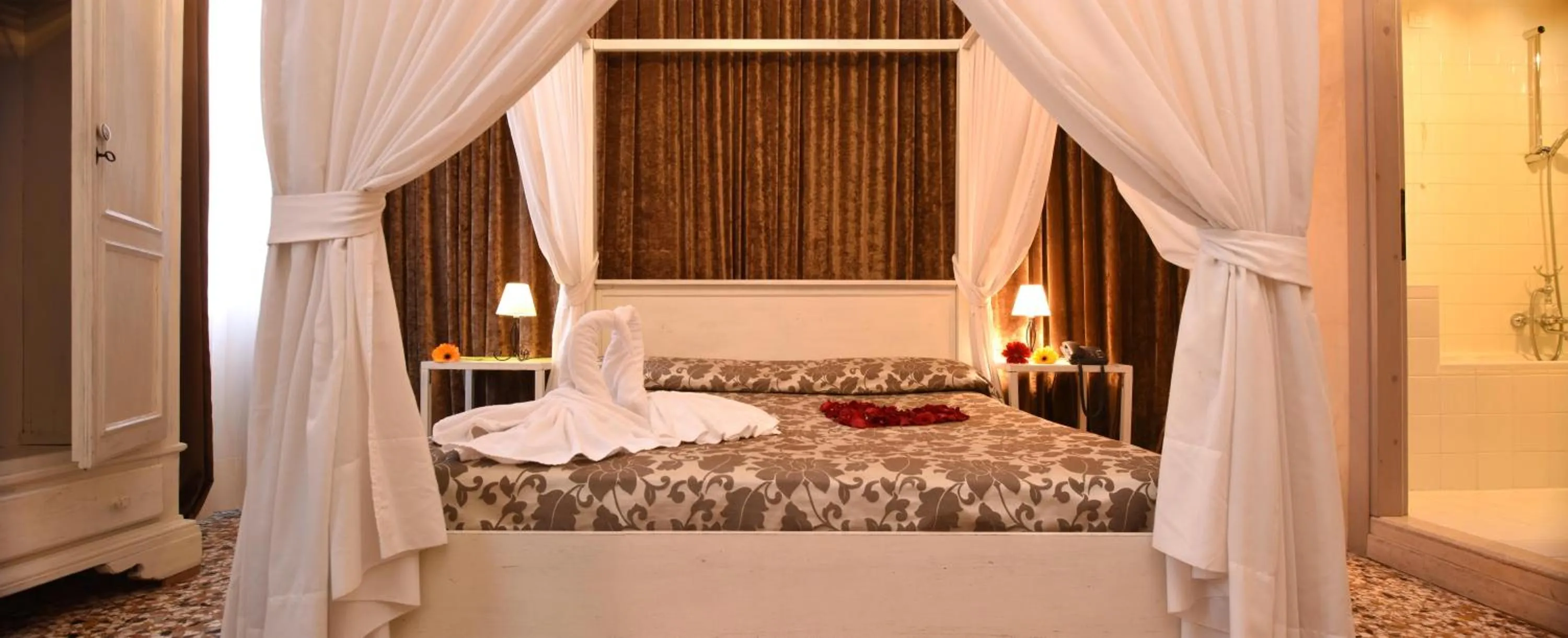 Bed in Locanda Casa Martini