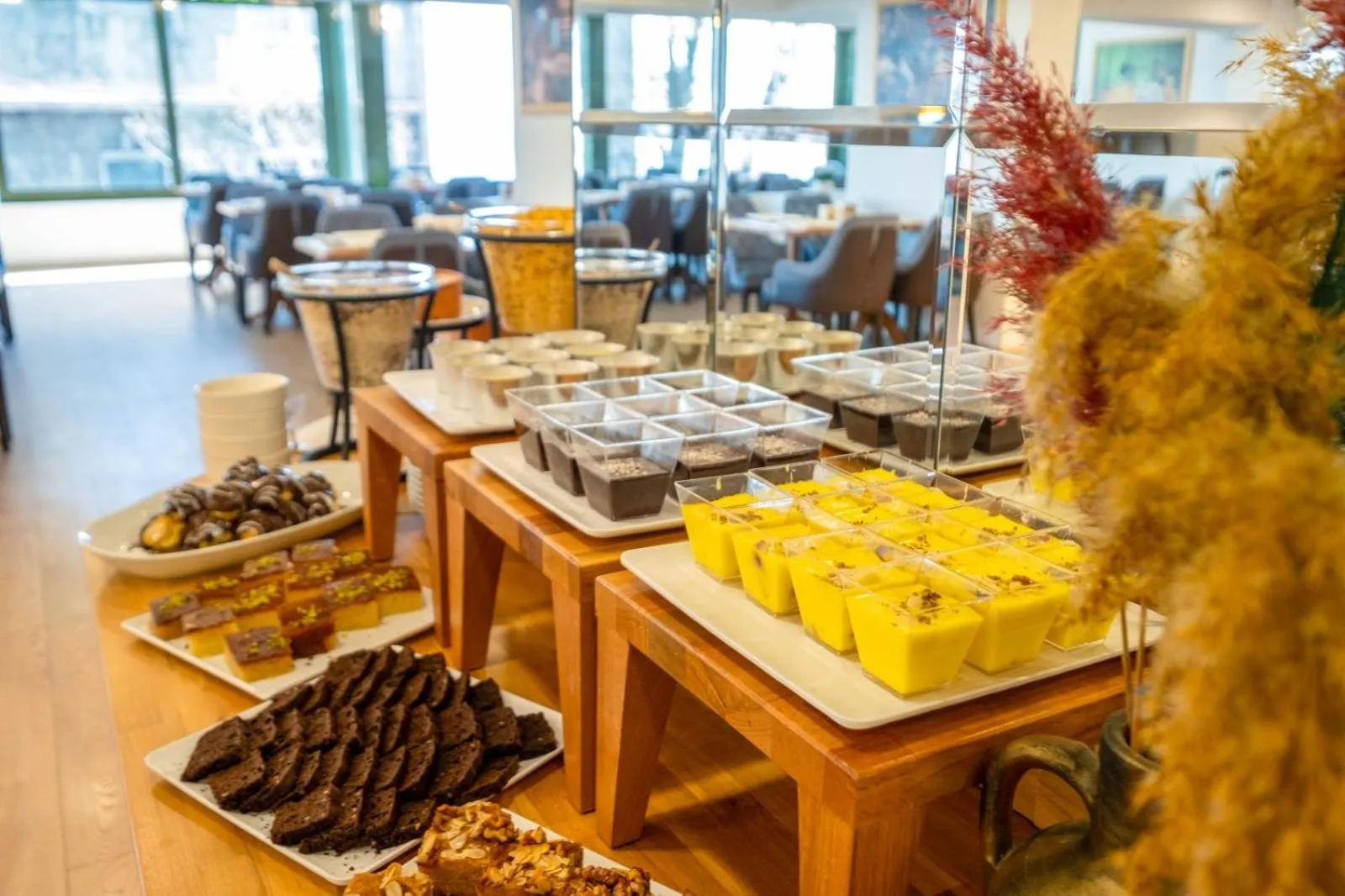 Food and drinks in Marble Hotel