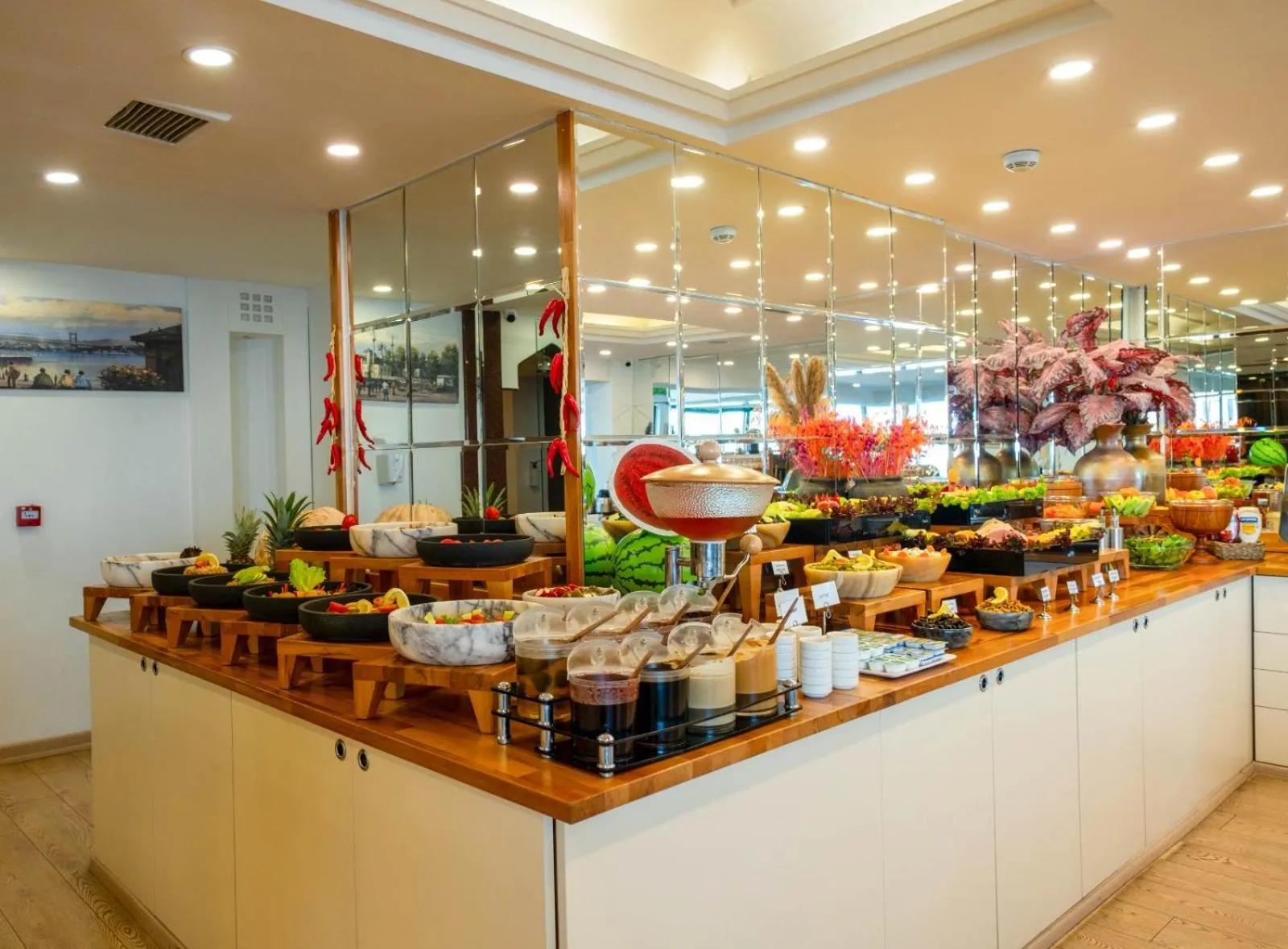 Food and drinks in Marble Hotel