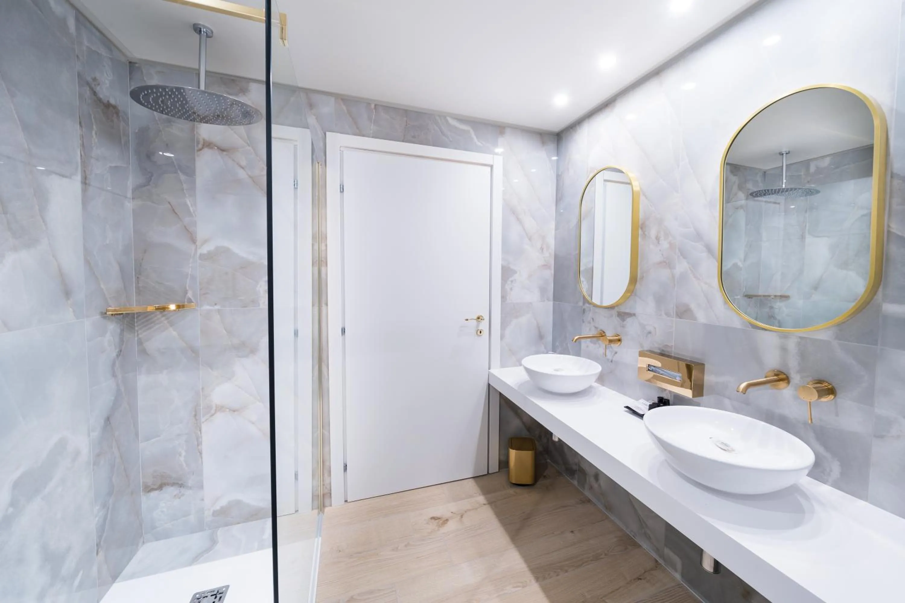 Shower in Borgo Le Terrazze
