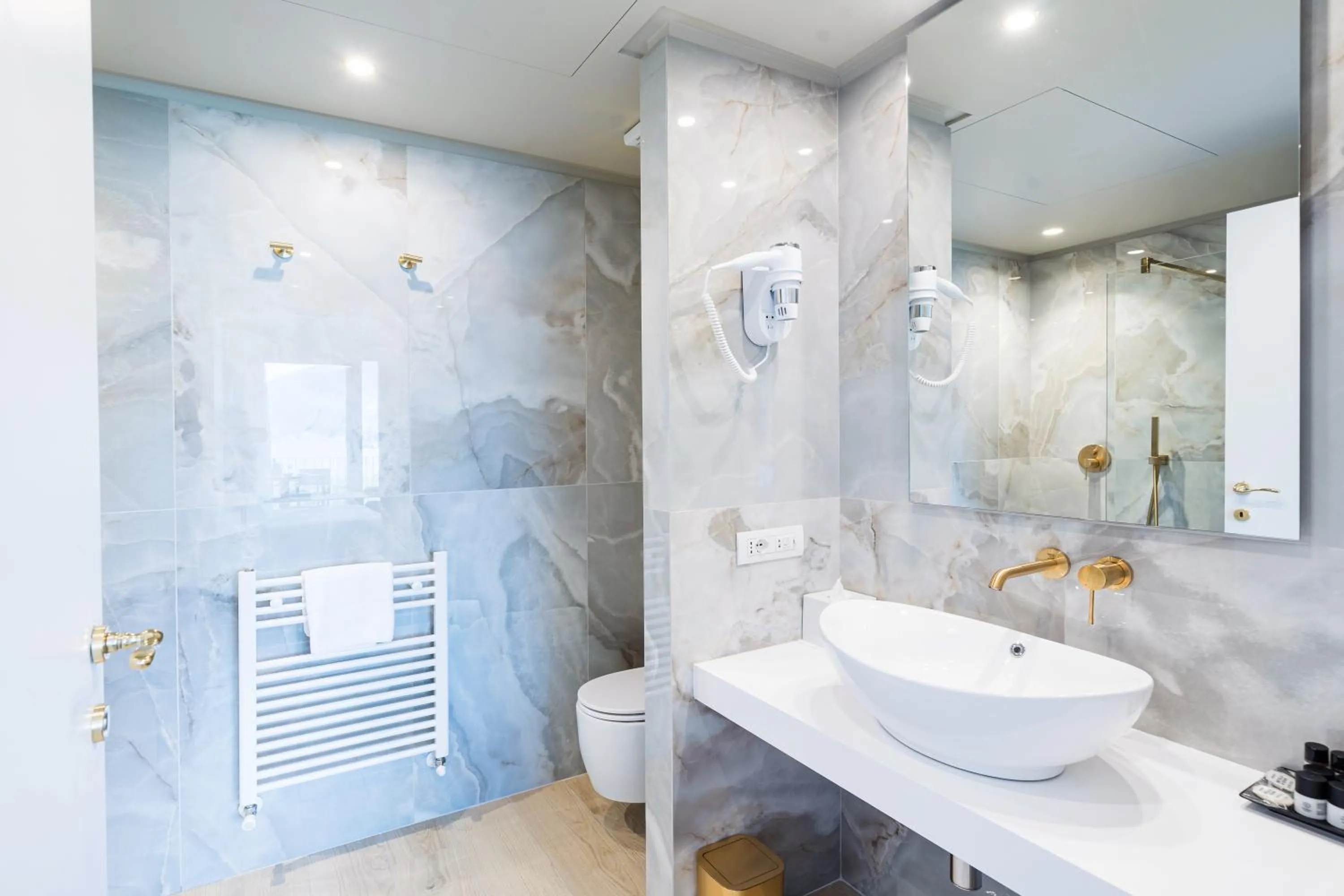 Shower in Borgo Le Terrazze