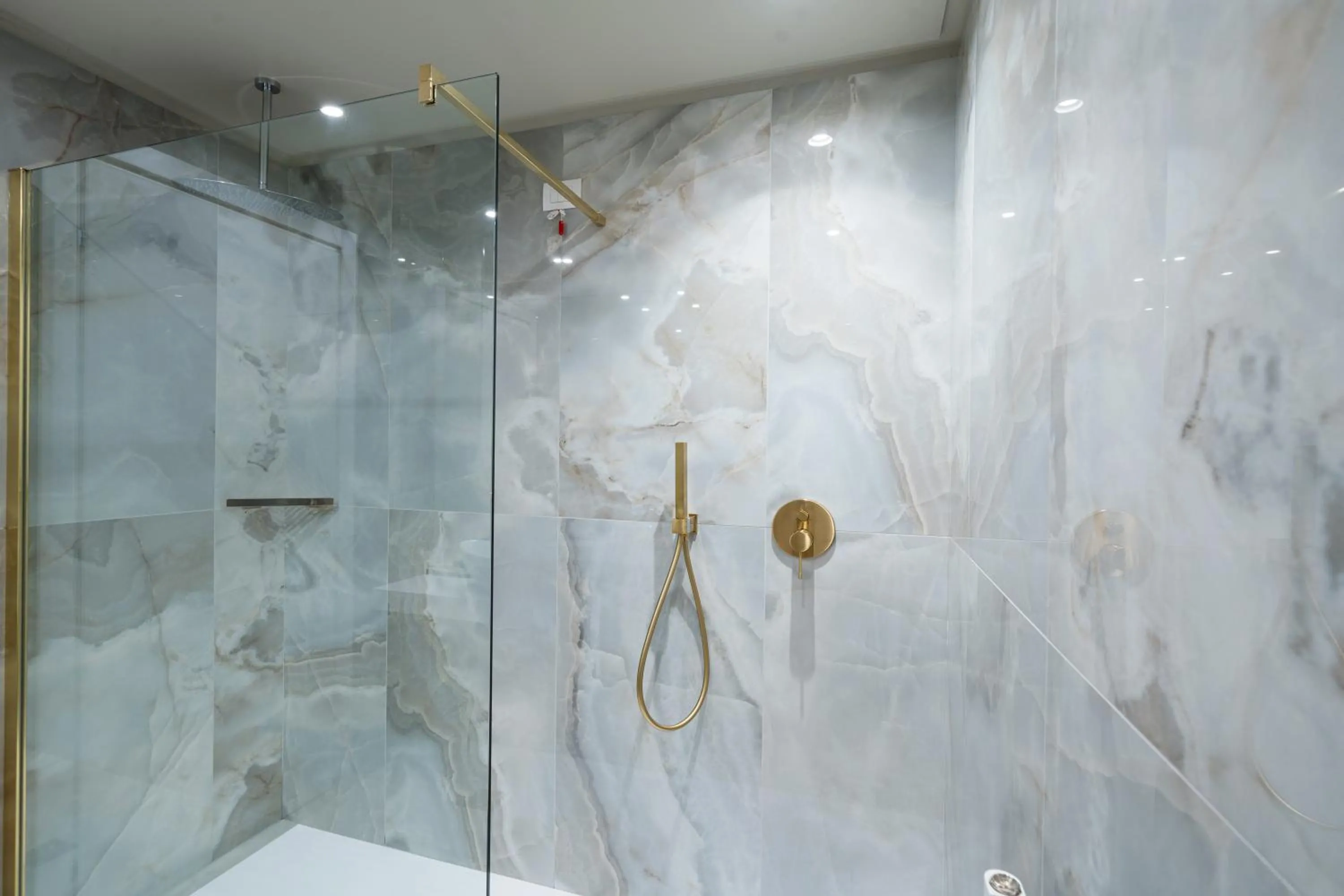 Shower in Borgo Le Terrazze