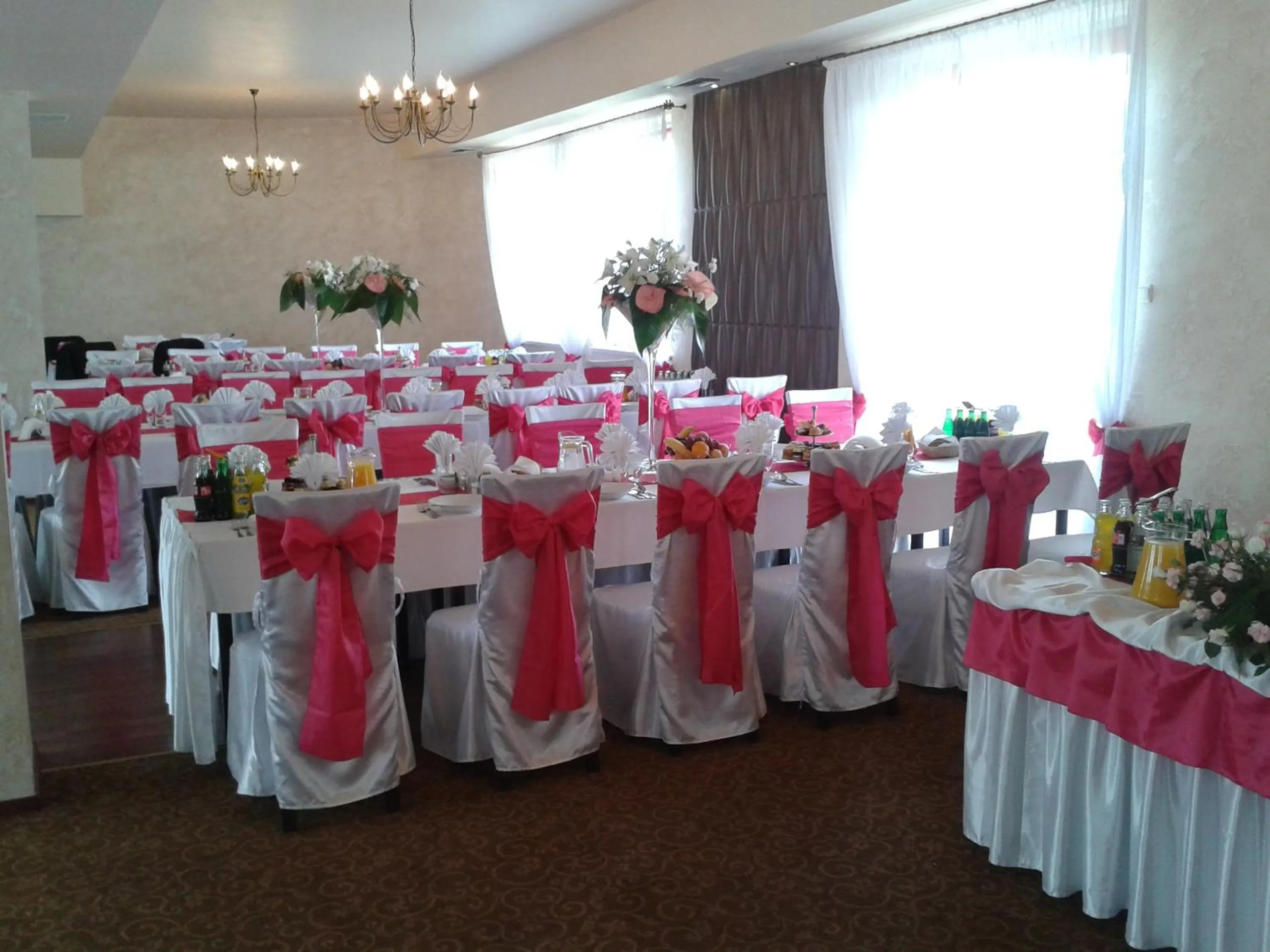 Restaurant/places to eat in Hotel Horyzont