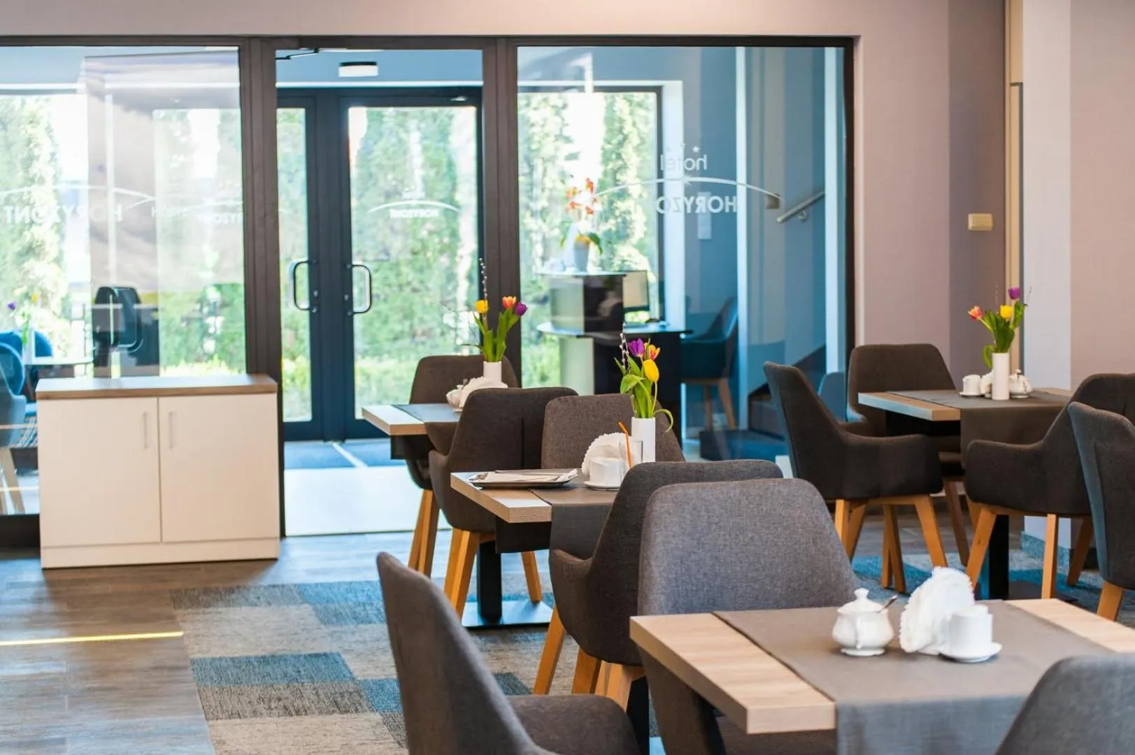 Restaurant/places to eat in Hotel Horyzont