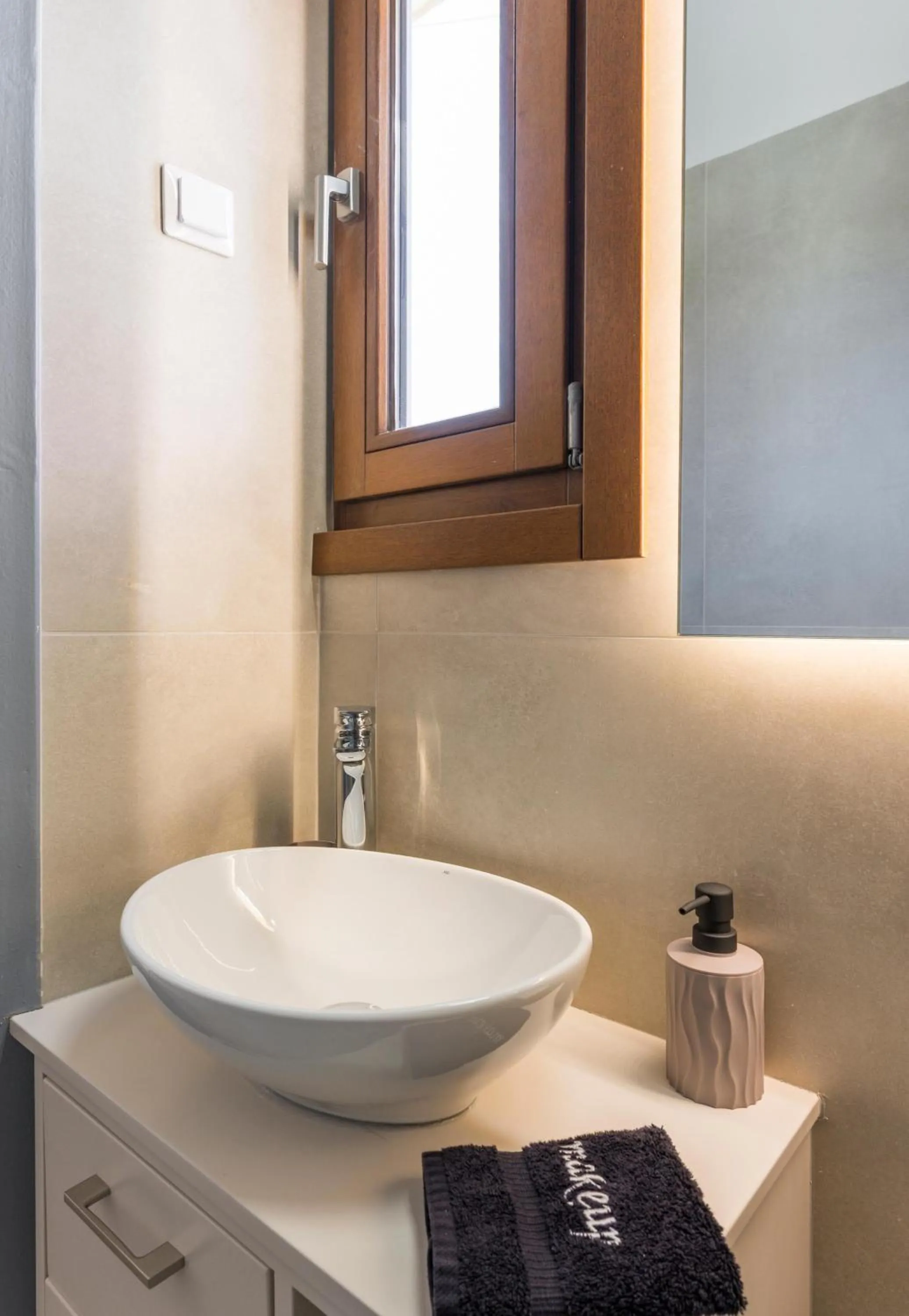 Bathroom in Porto Orion Studios