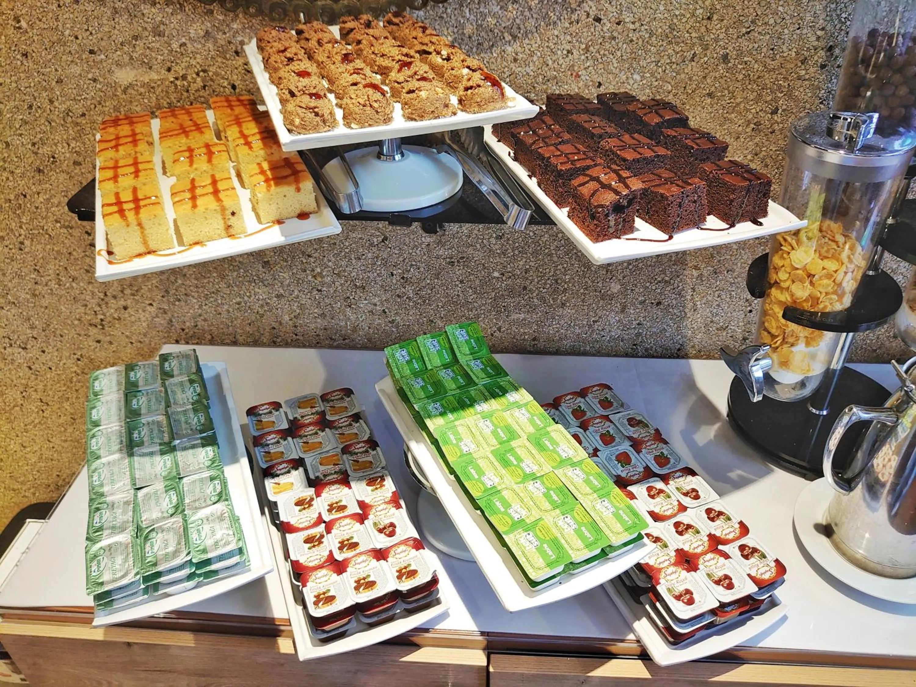 Breakfast in Orient Mintur Hotel