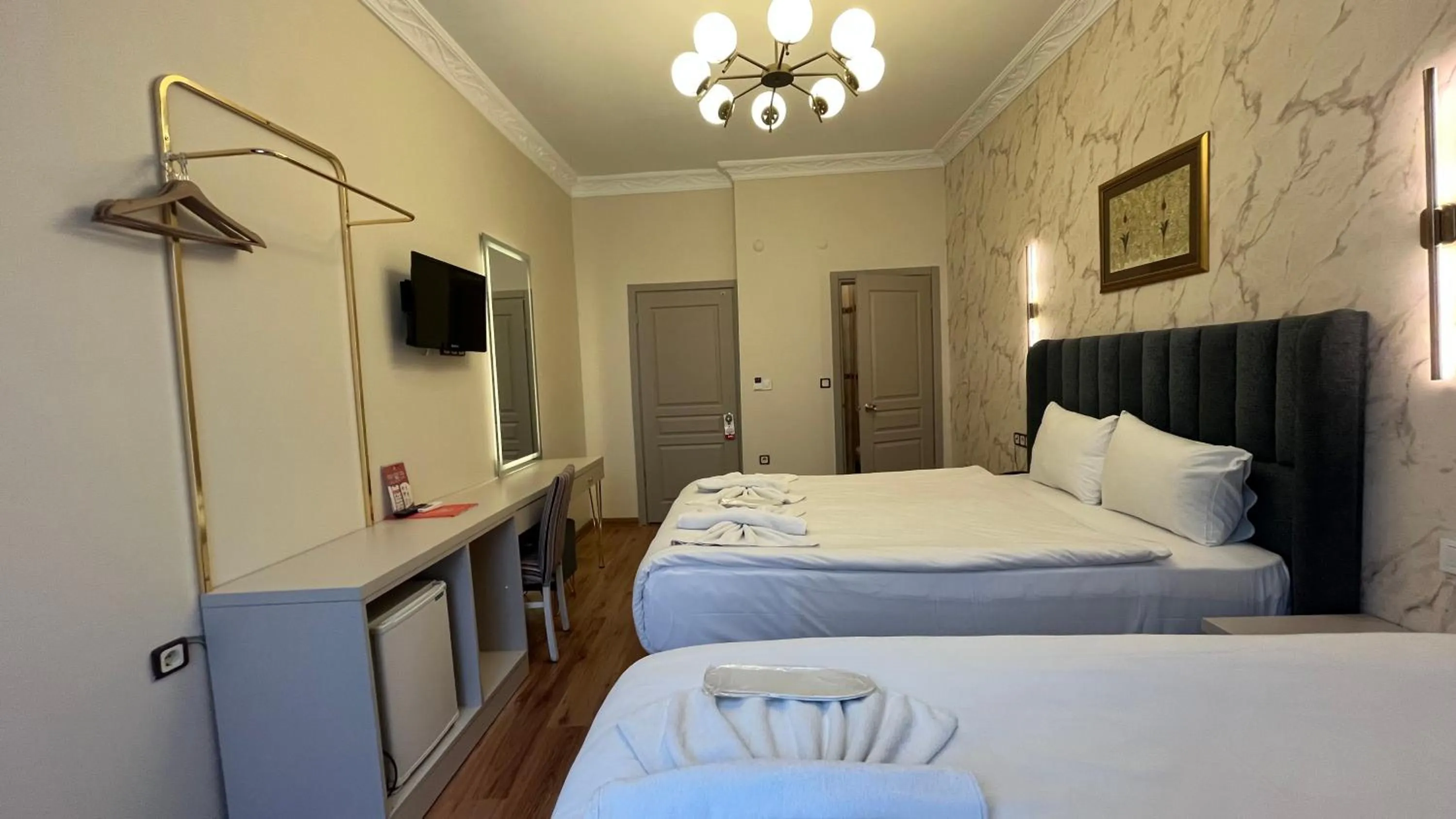 Bed in Hotel Tulip House