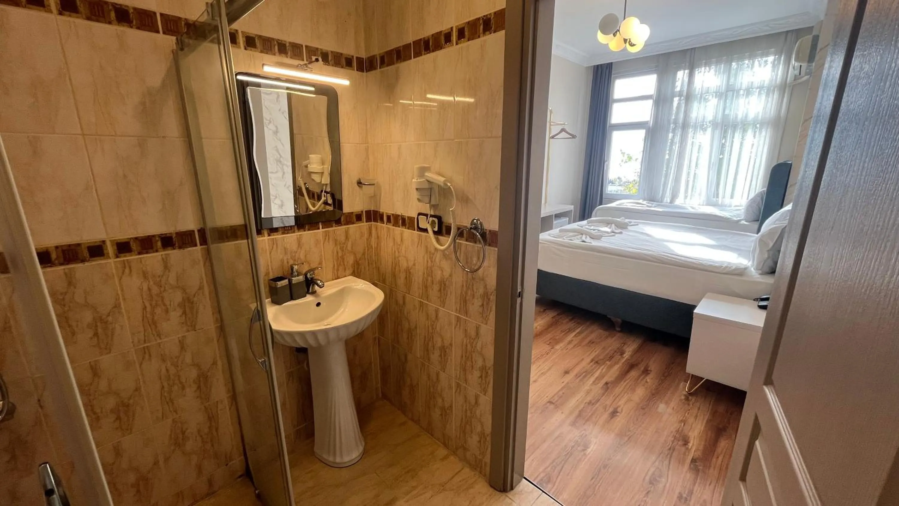 Bed in Hotel Tulip House