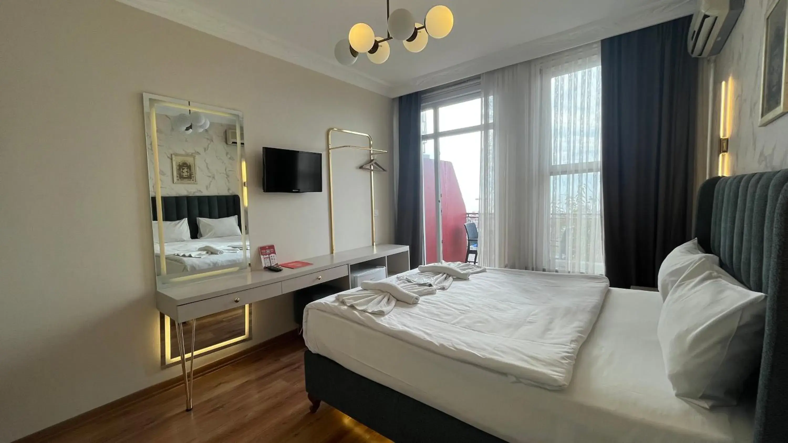 Bed in Hotel Tulip House Bed in Hotel Tulip House