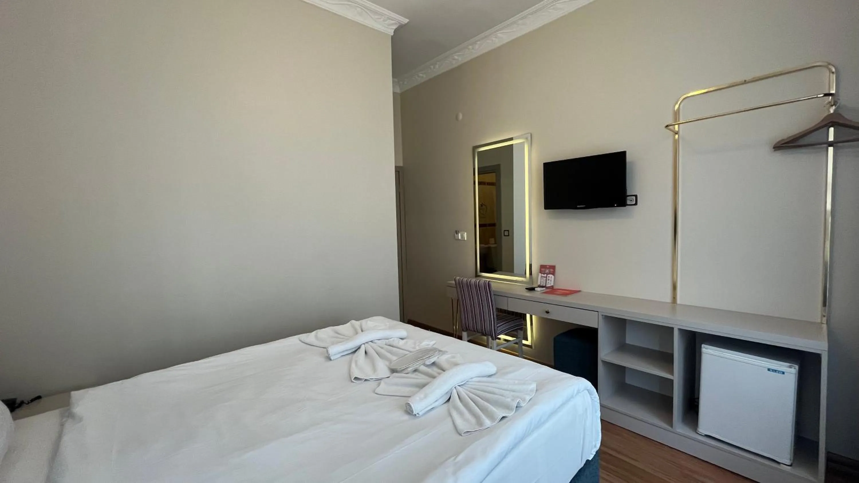 Bed in Hotel Tulip House