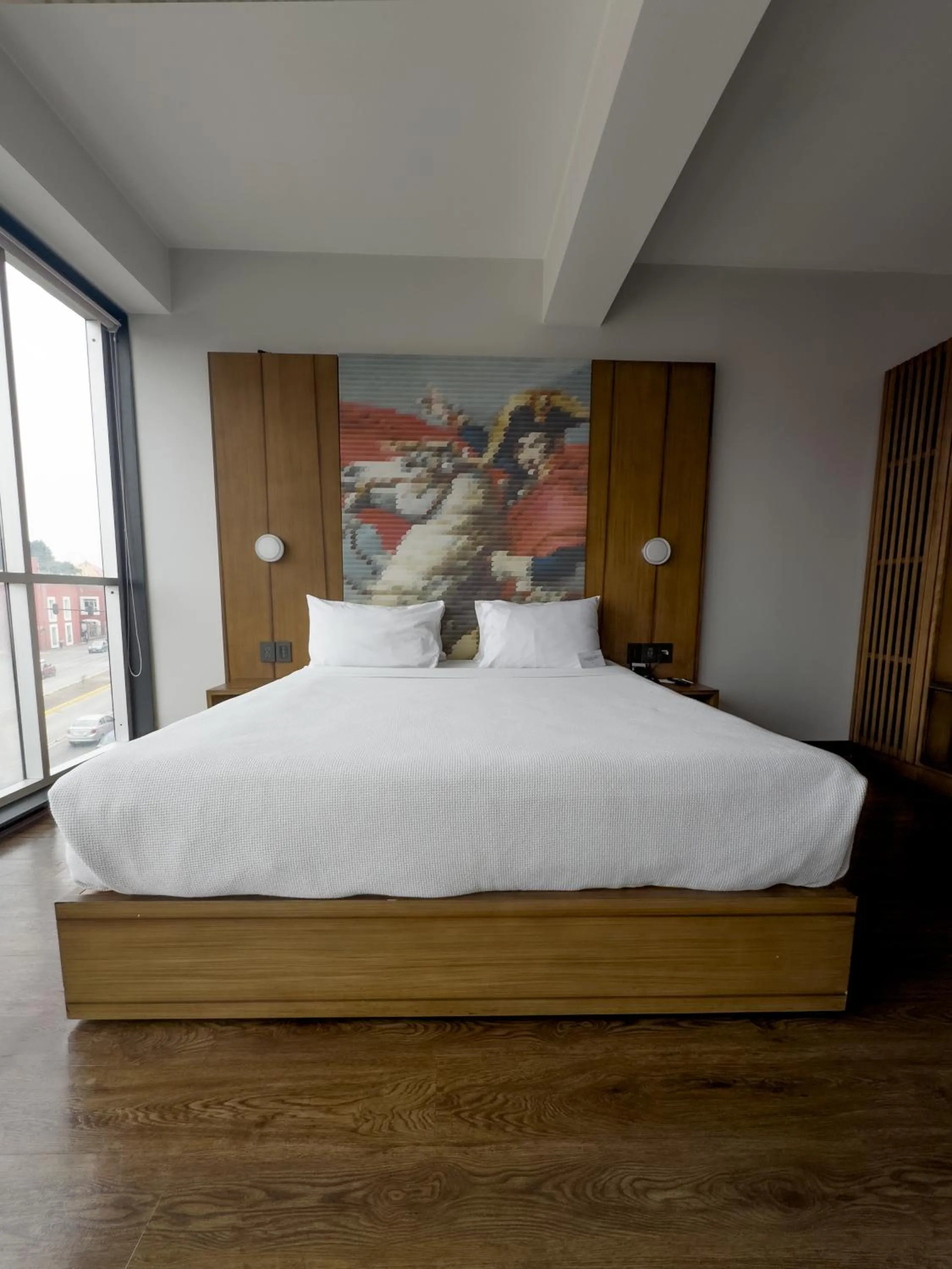 Photo of the whole room, Bed in Ikonik Hotel Puebla